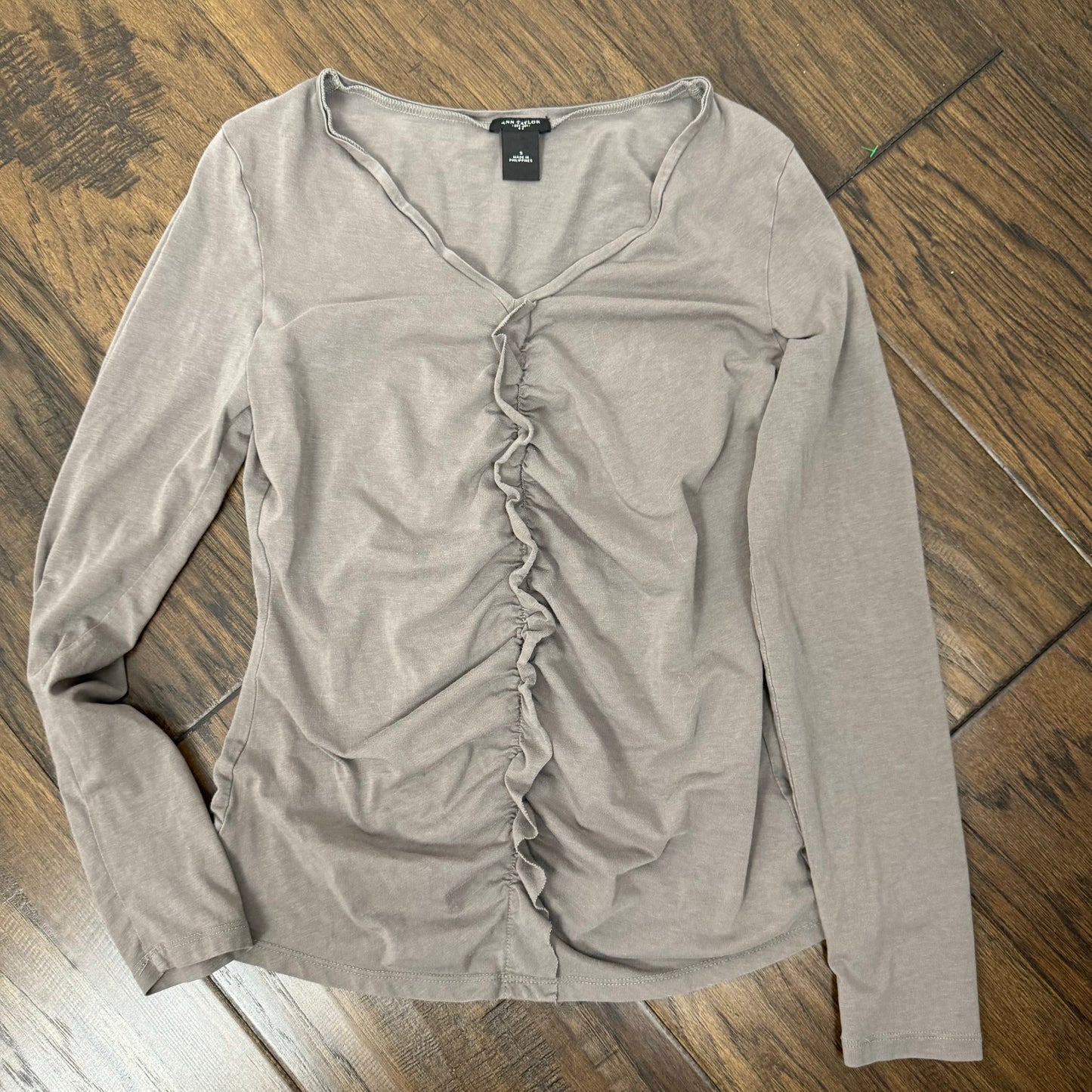 Vintage Taupe Fitted Ruched Top