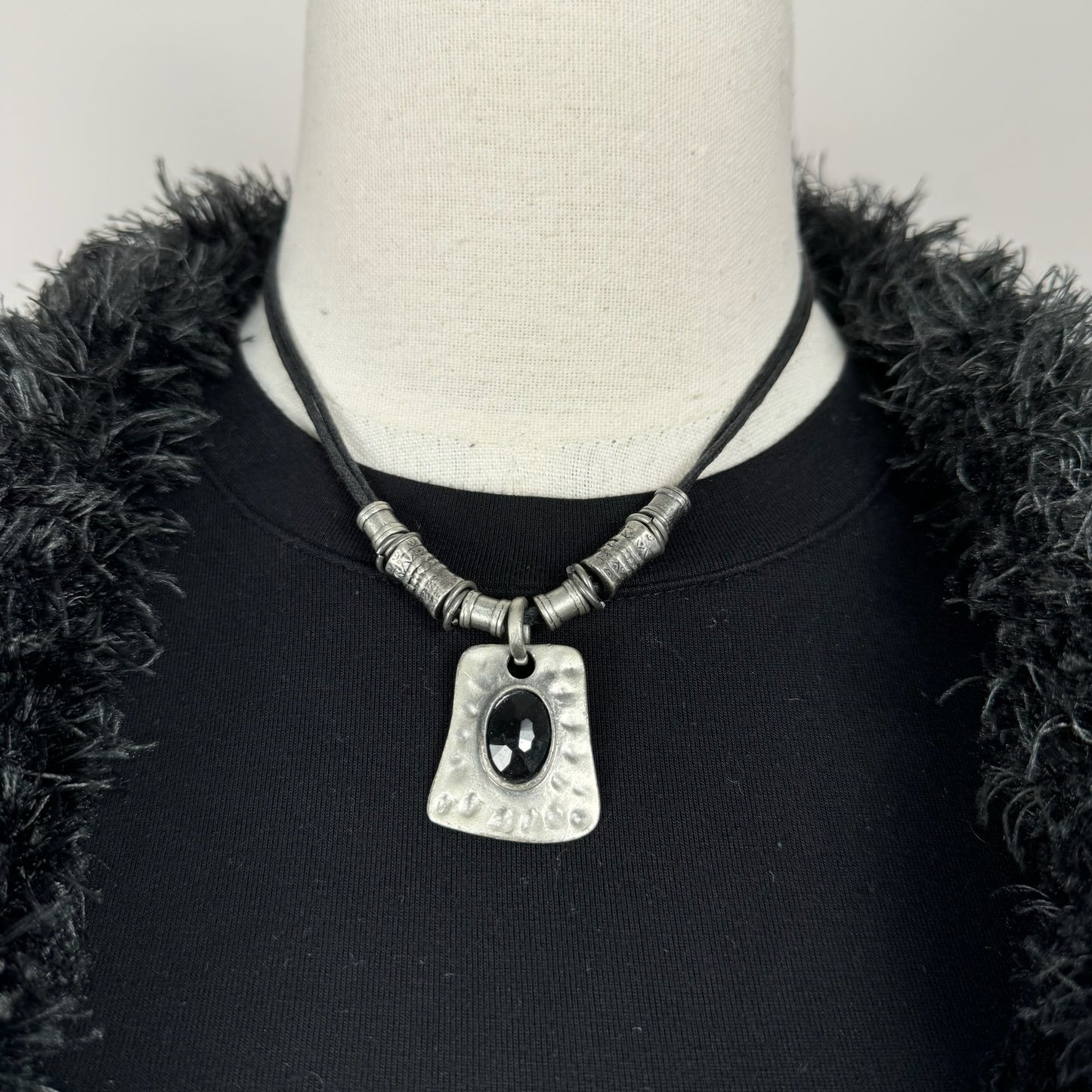 Vintage Black Gem Rope Necklace