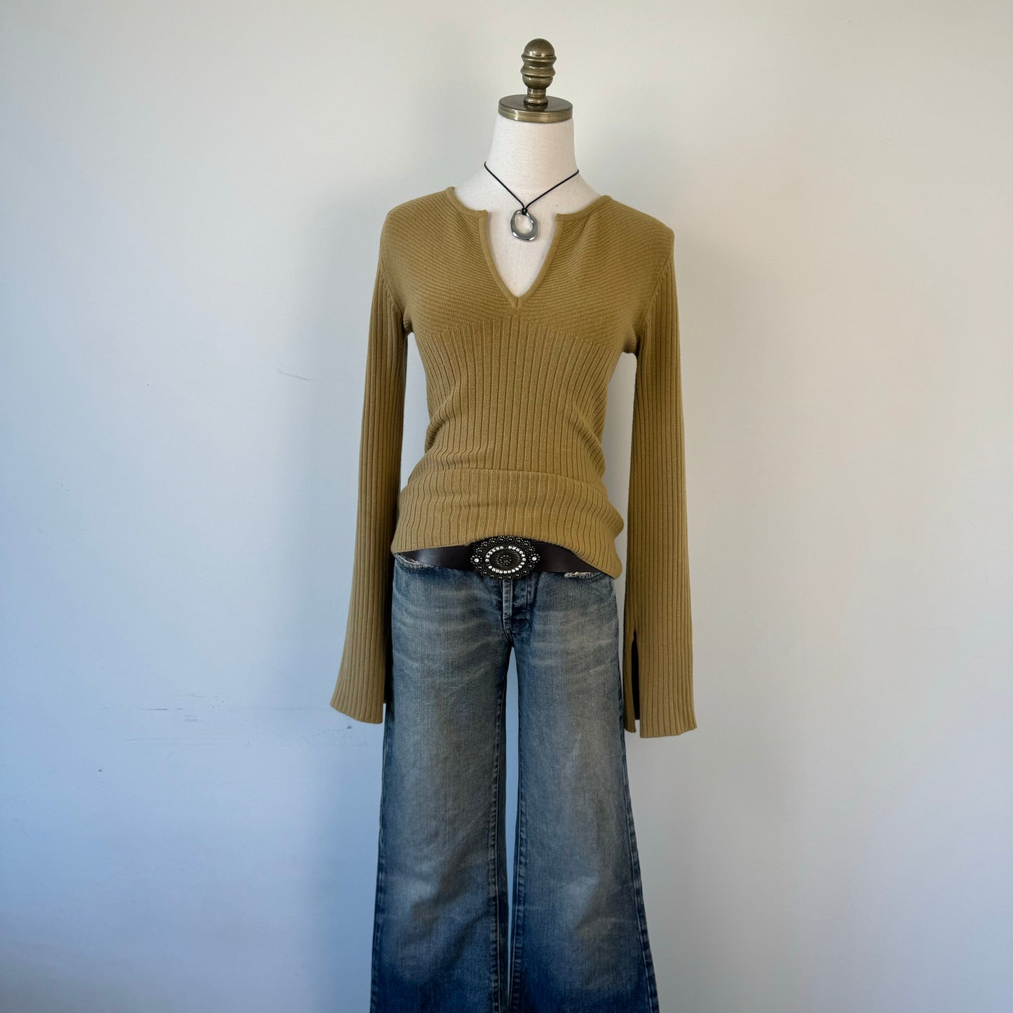 Costa Blanca Bell Sleeve Fitted Top