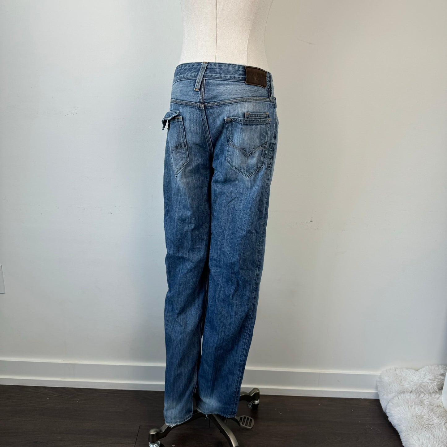 Guess Faded Straight Cut Jeans