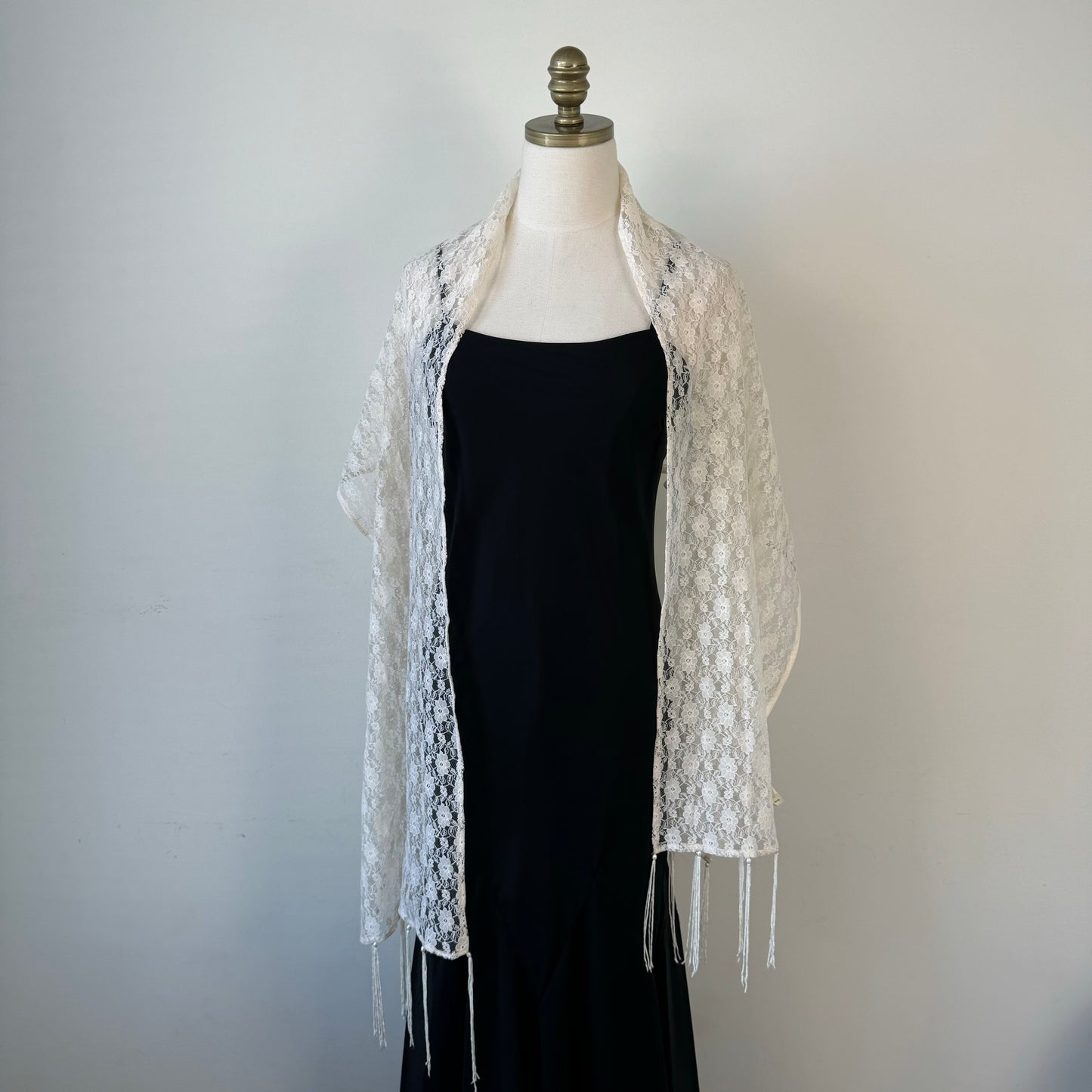 Cream Lace Scarf
