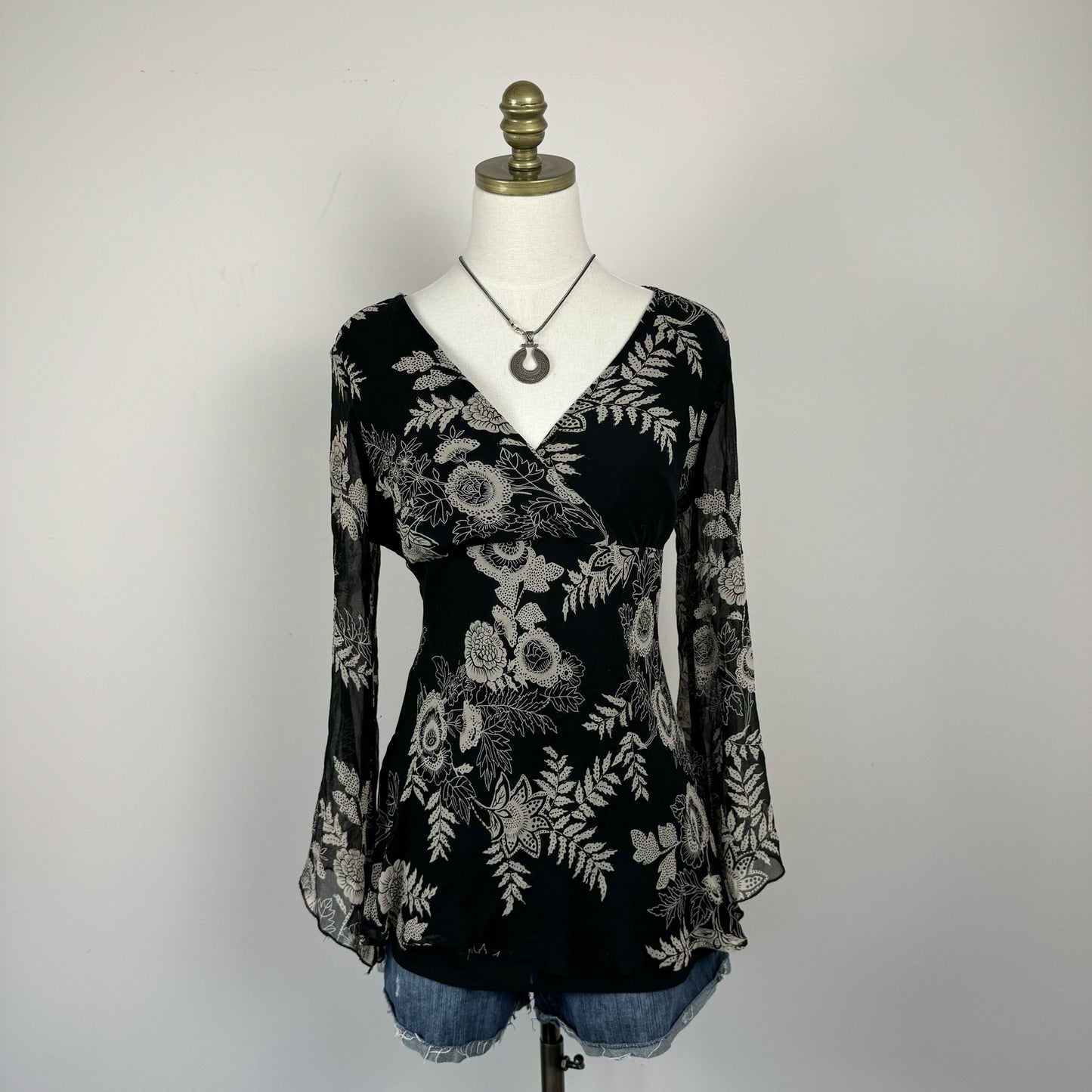Vintage Chiffon Silk Floral Print Bell Sleeve Top