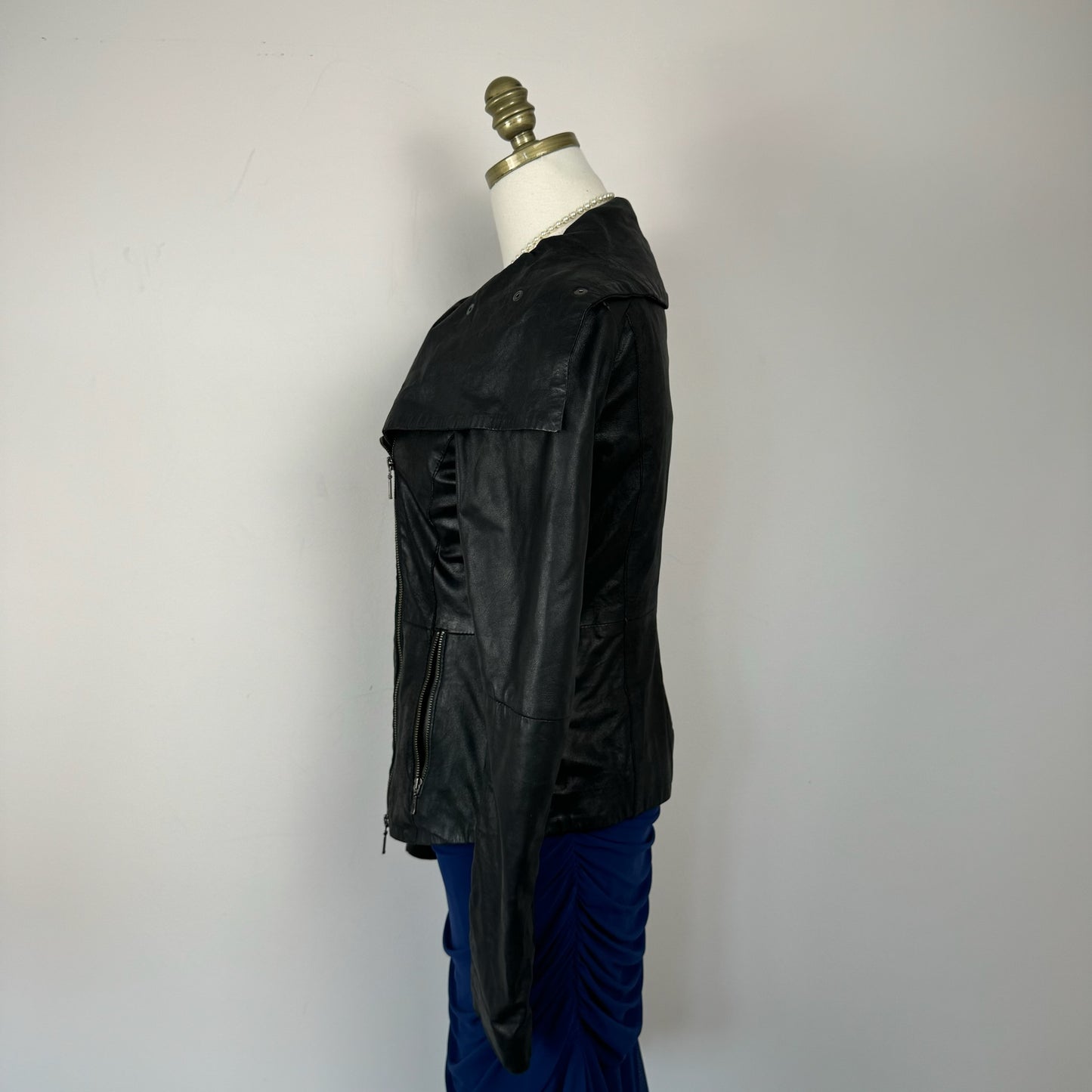 Danier Black Fitted Leather Jacket