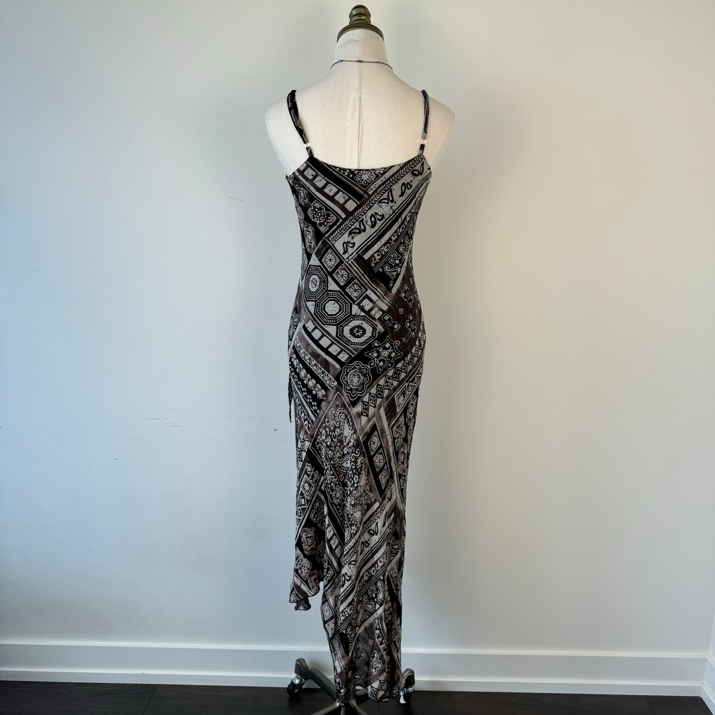 Vintage Asymmetric Ruffled Paisley Print Dress