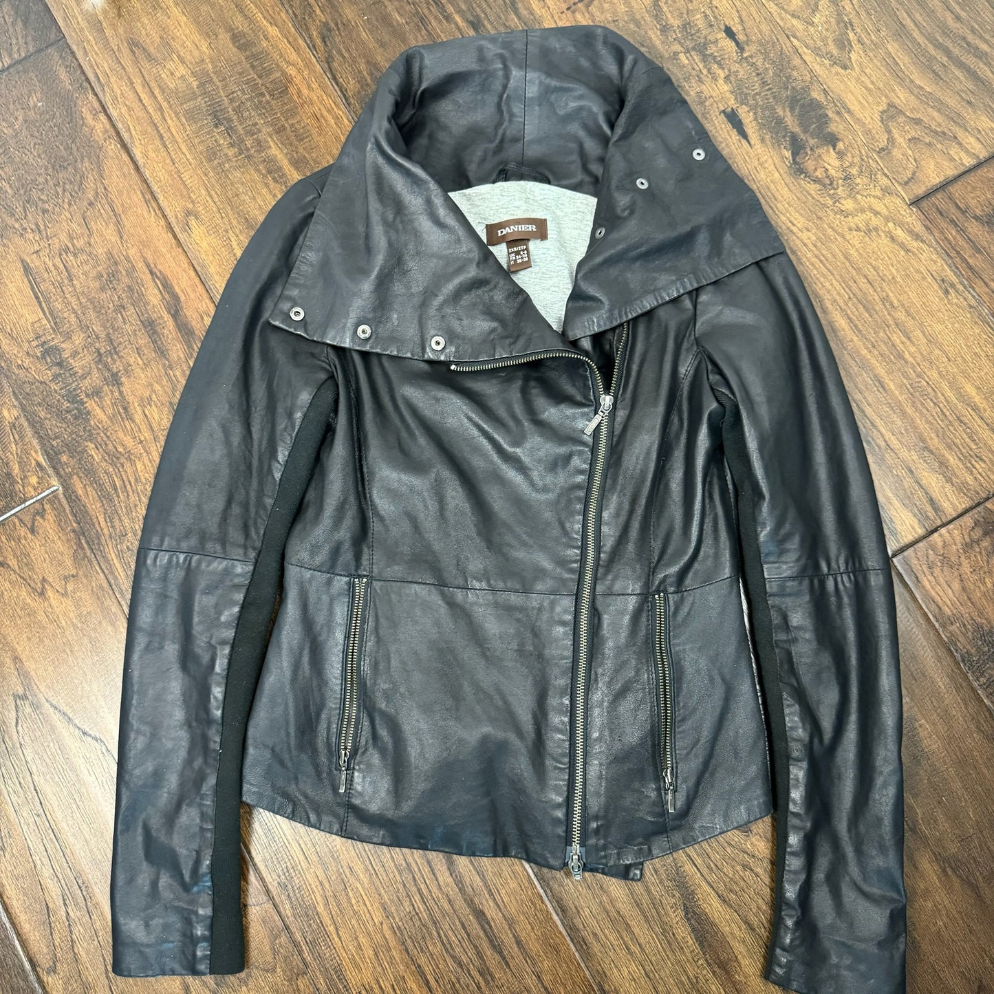 Danier Black Fitted Leather Jacket