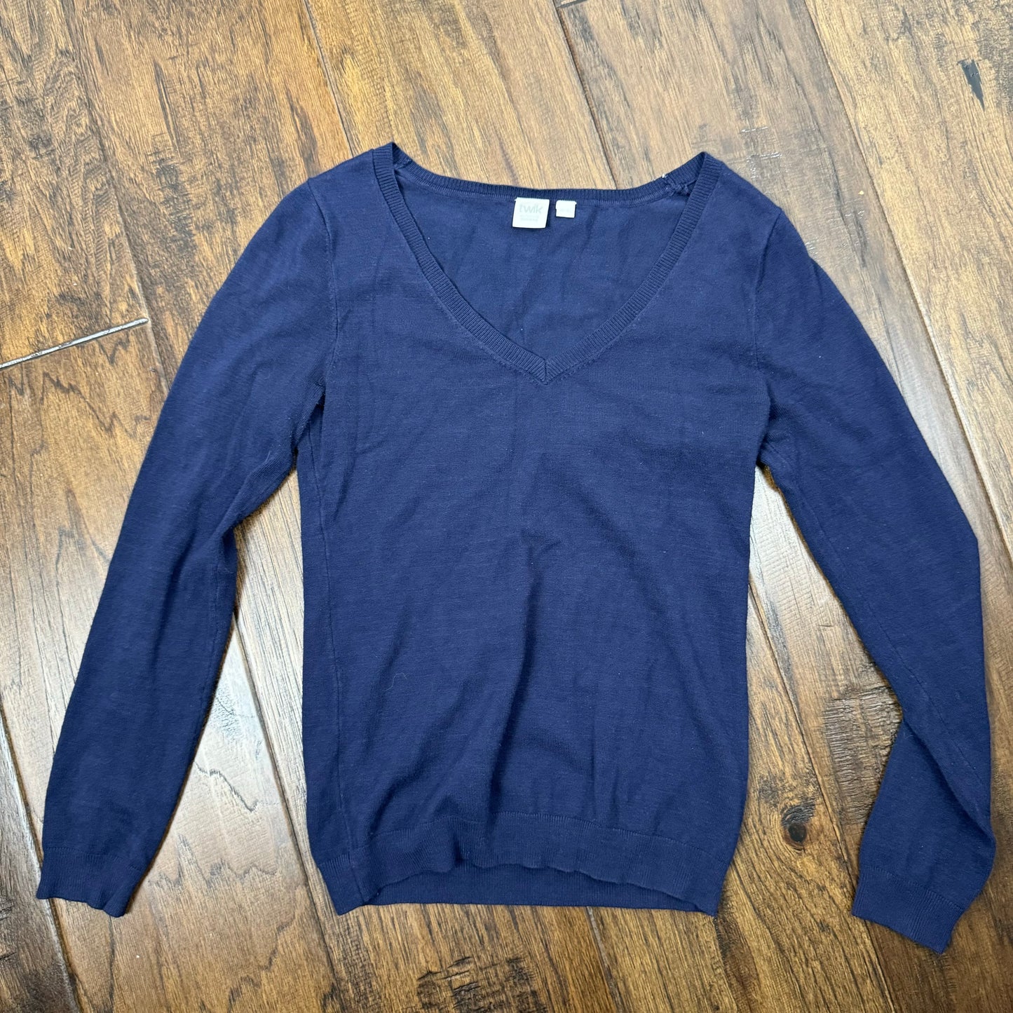 Navy Thin Knit Fitted Sweater