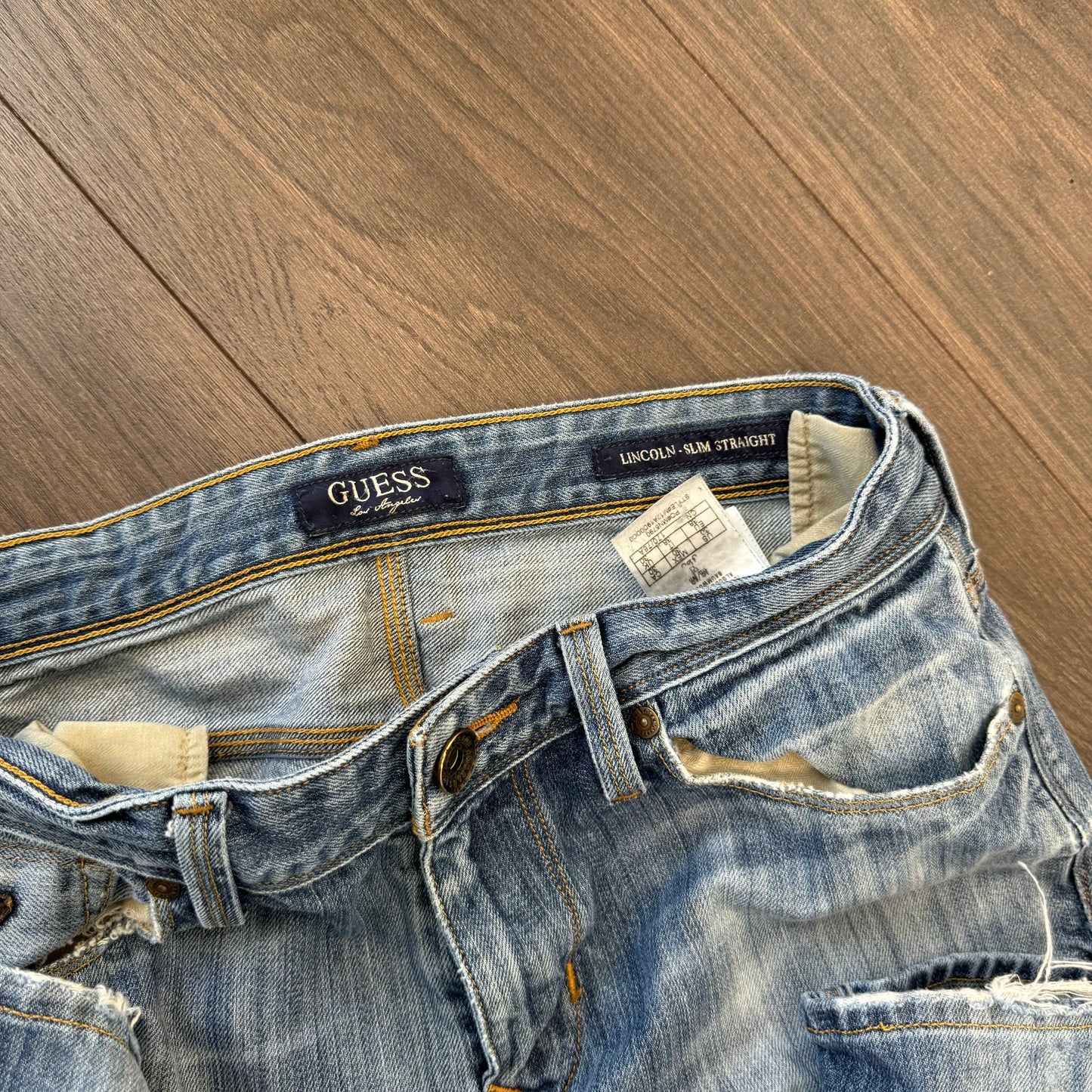 Guess Faded Straight Cut Jeans
