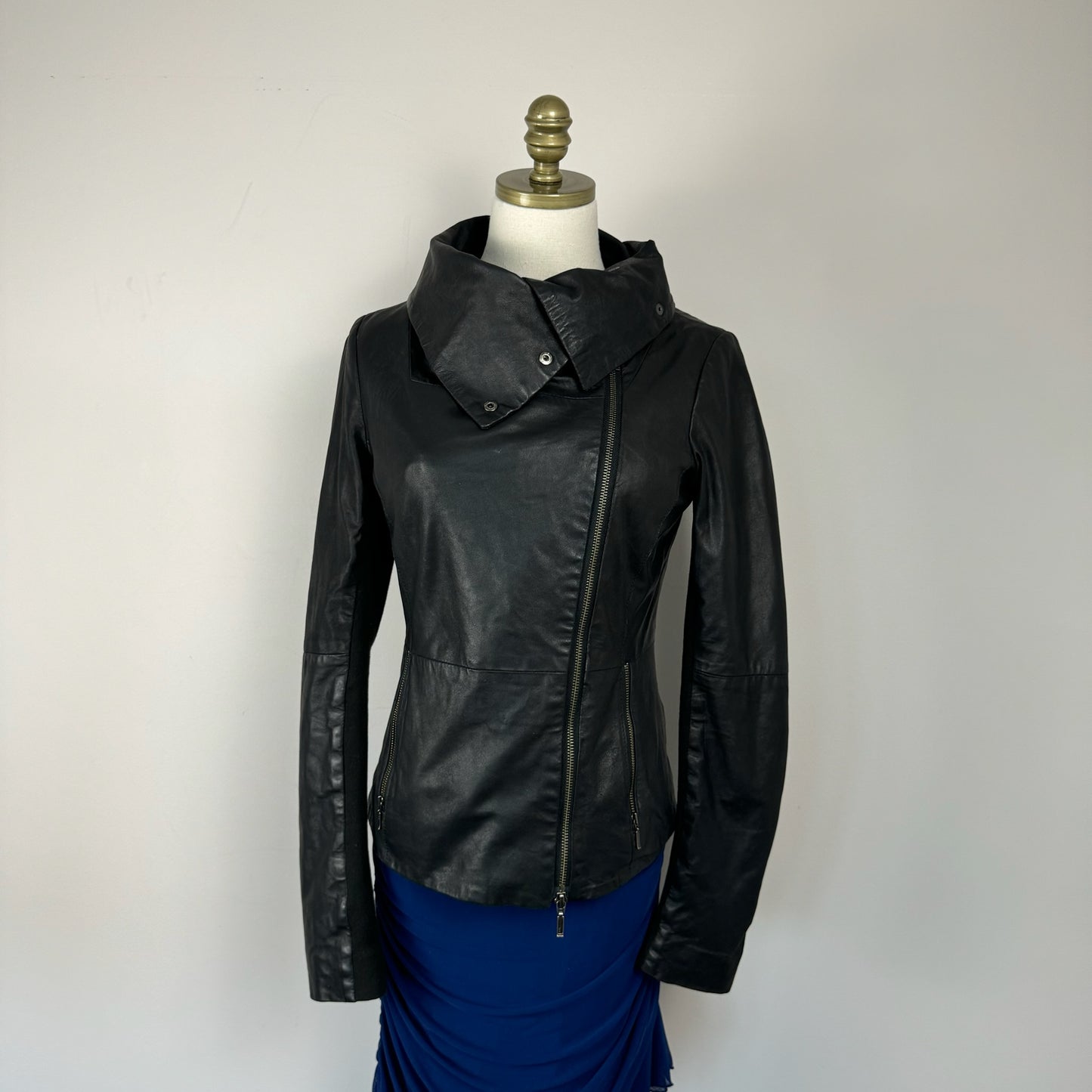 Danier Black Fitted Leather Jacket