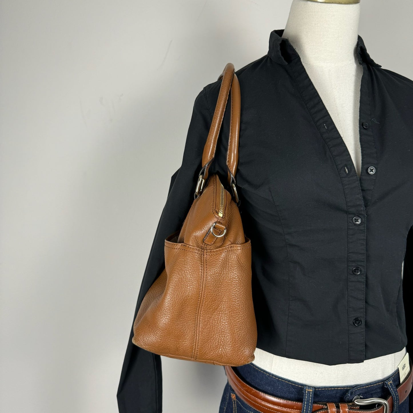 Tan Genuine Leather Locket Shoulder Bag