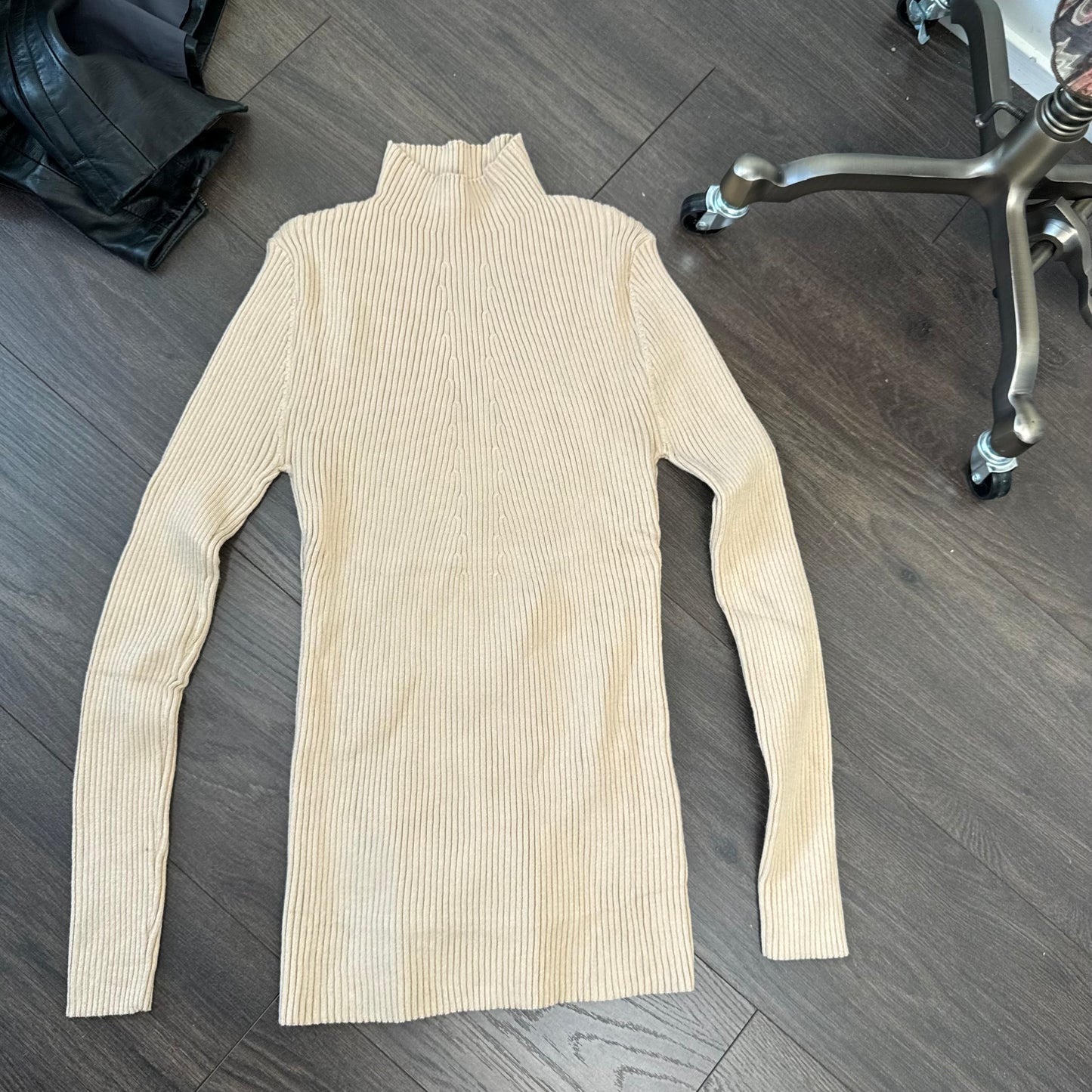 Fitted Beige Long Sleeve Mock Neck Sweater