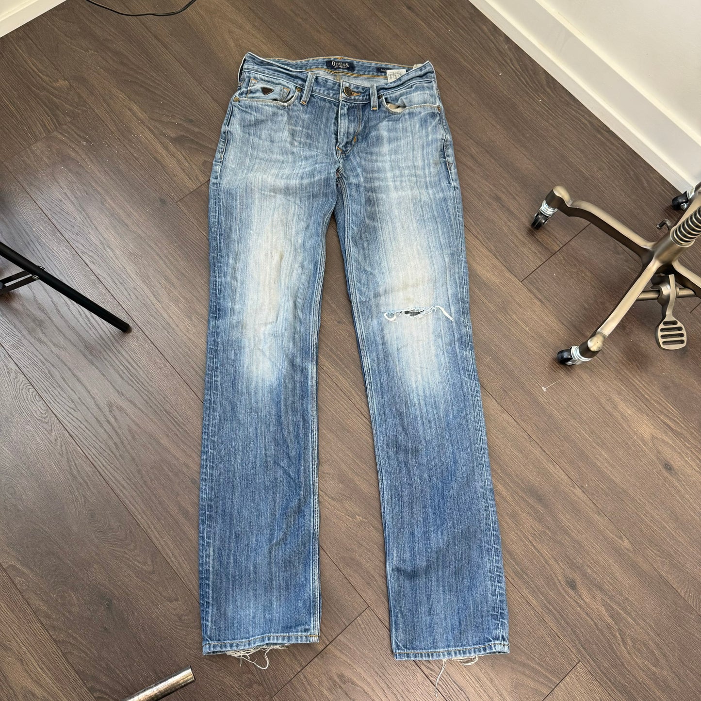Guess Faded Straight Cut Jeans