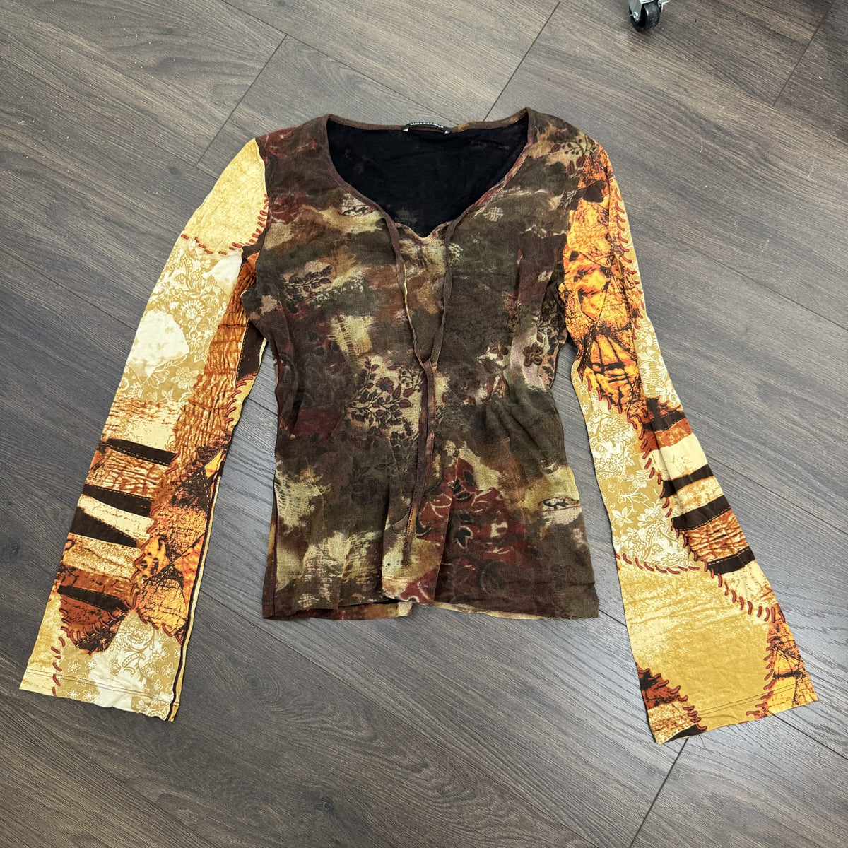 Vintage Luisa Cerano Graphic Print Mesh Bell Sleeve Top – view 12