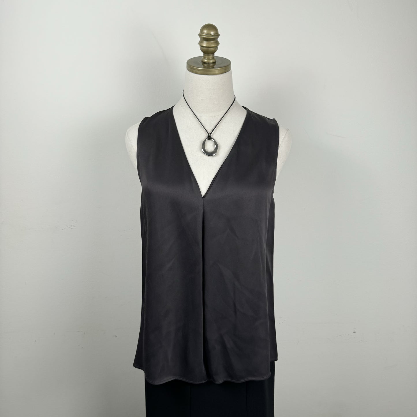 Sleeveless Taupe Satin Bouse – view 5