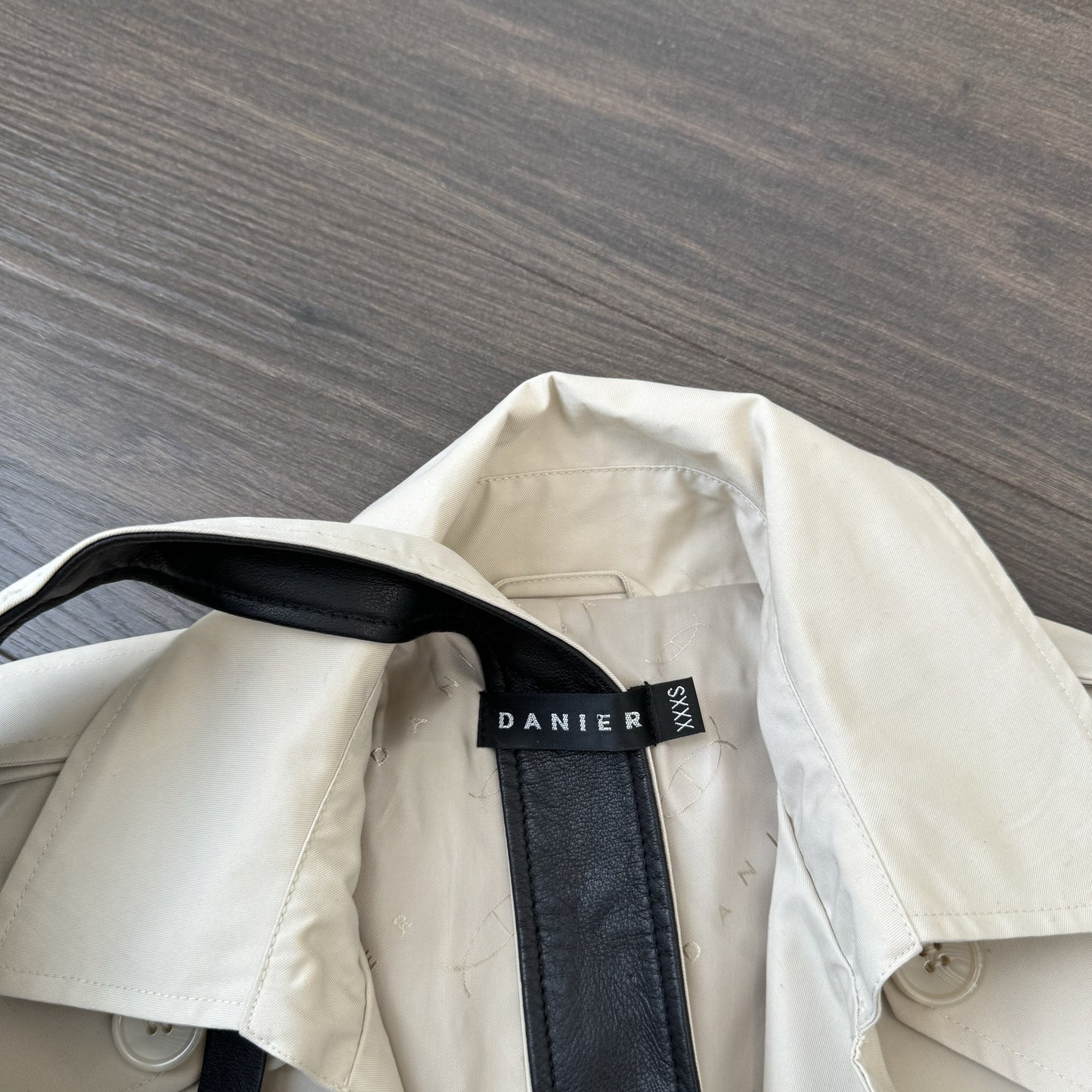 Danier Beige Leather Trim Trench Coat – view 13