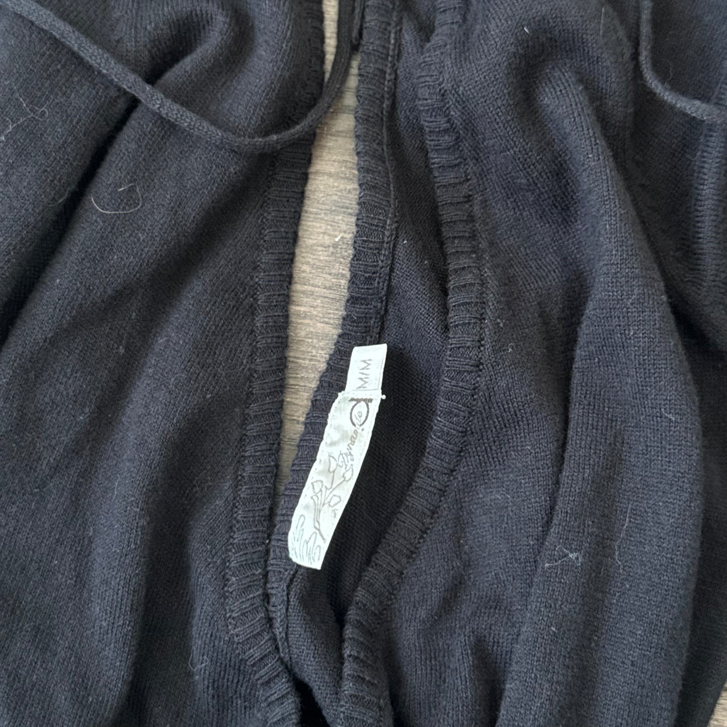Vintage Three Quarter Sleeve Plunge Neck Sweater Top