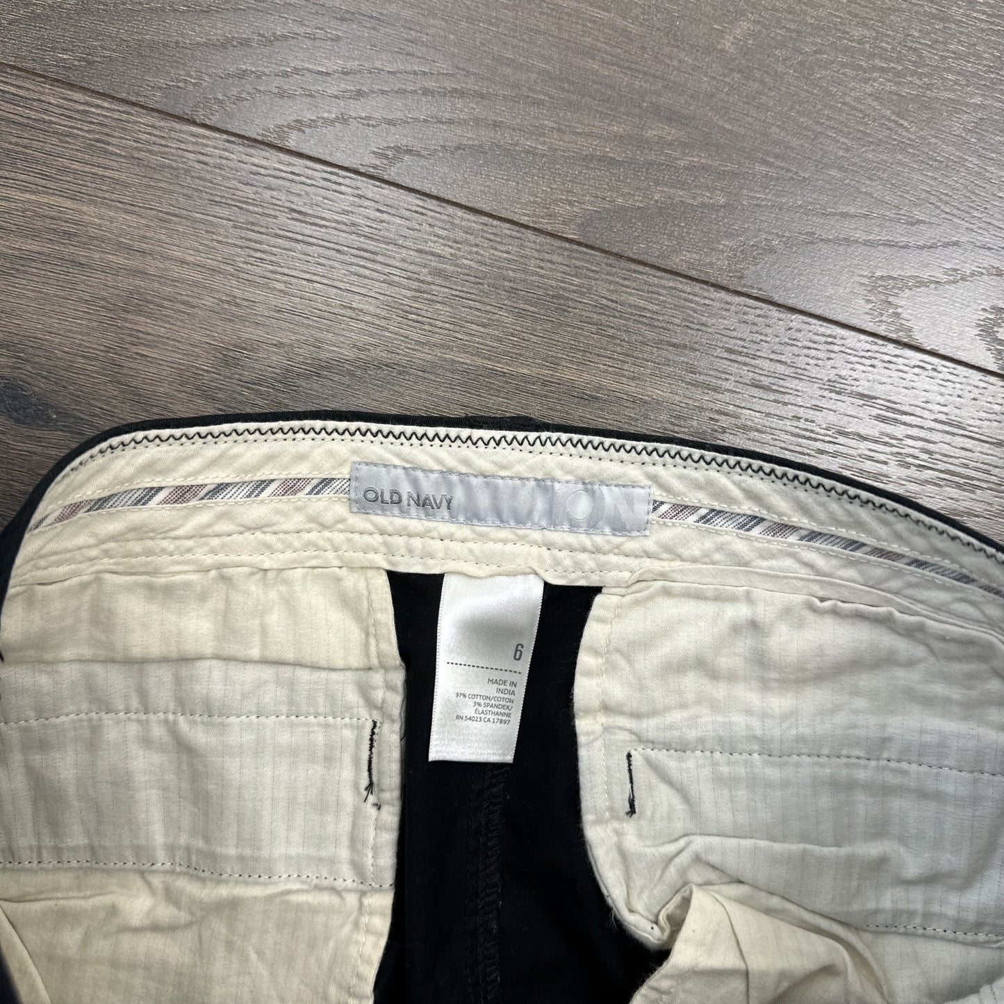 Old Navy Black Cotton Midi Skirt – view 2