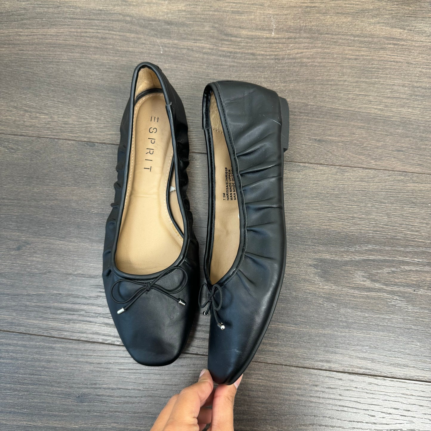 Black Ballet Flats with Bow (US7)