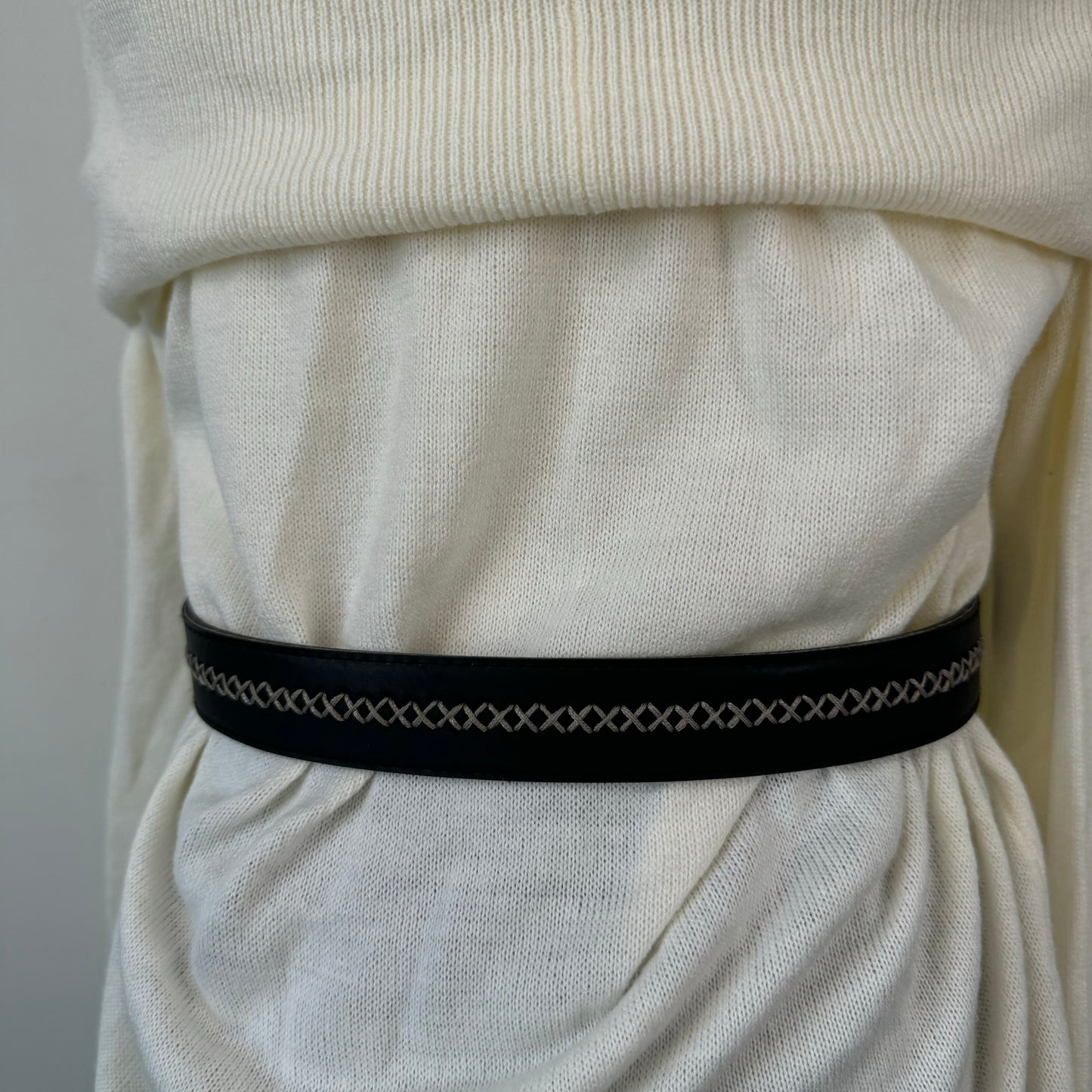 Black Western Silver Buckle Leather Belt