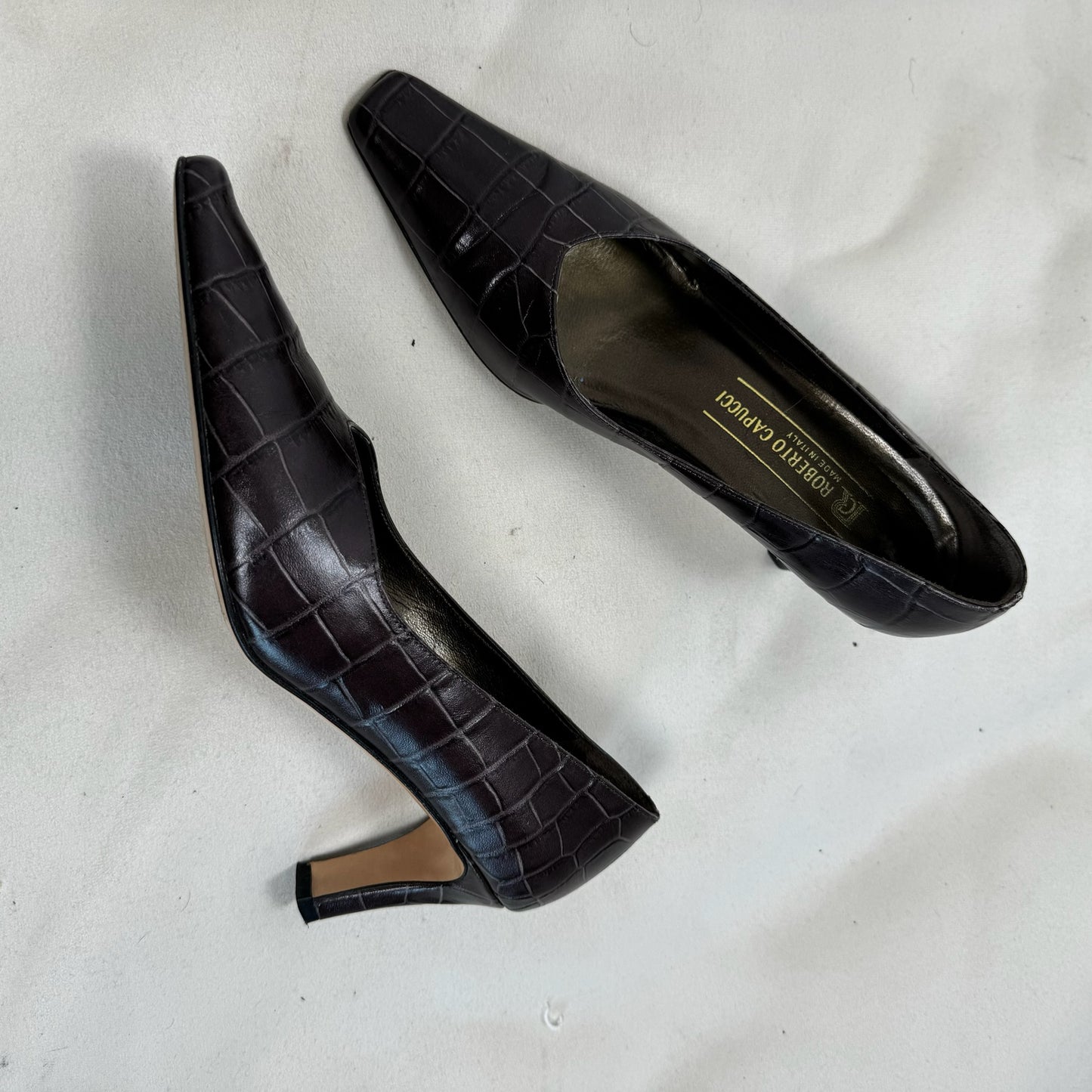 Vintage Pointed Toe Kitten Heels
