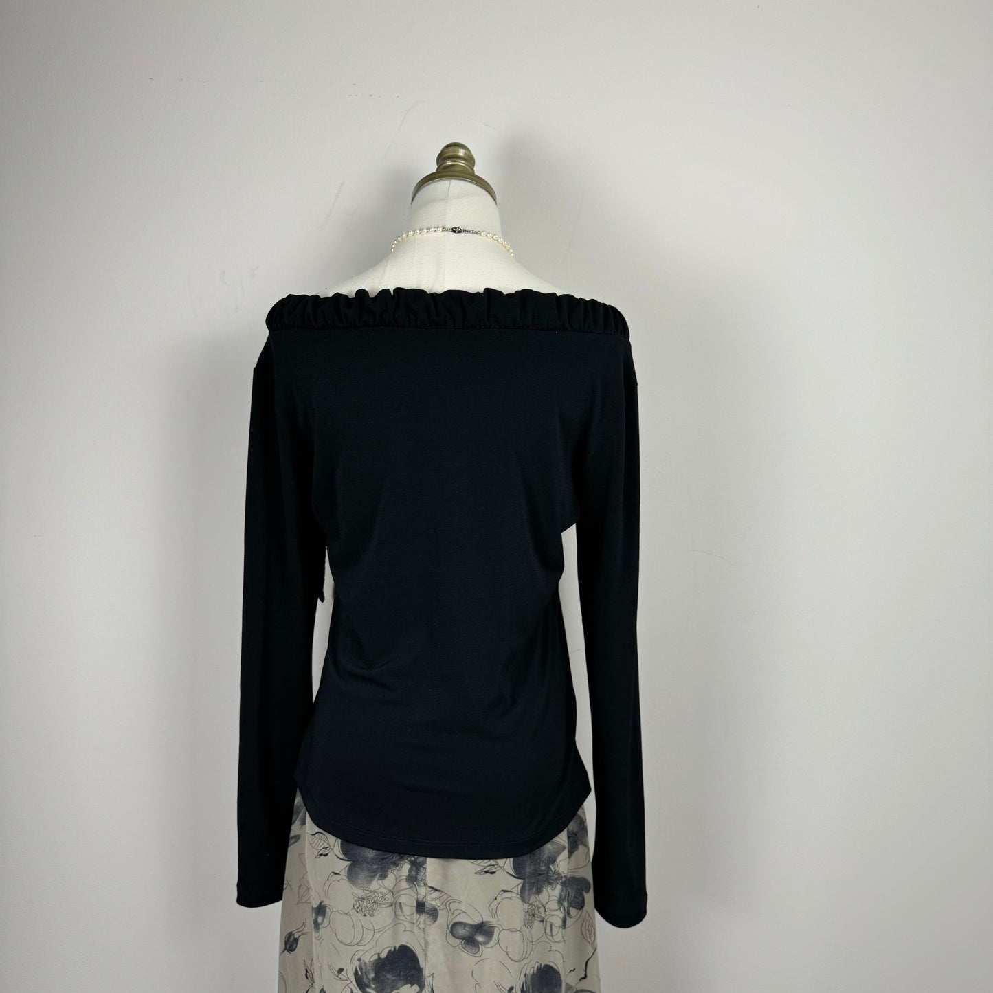 Off The Shoulder Black Made in Italy Top