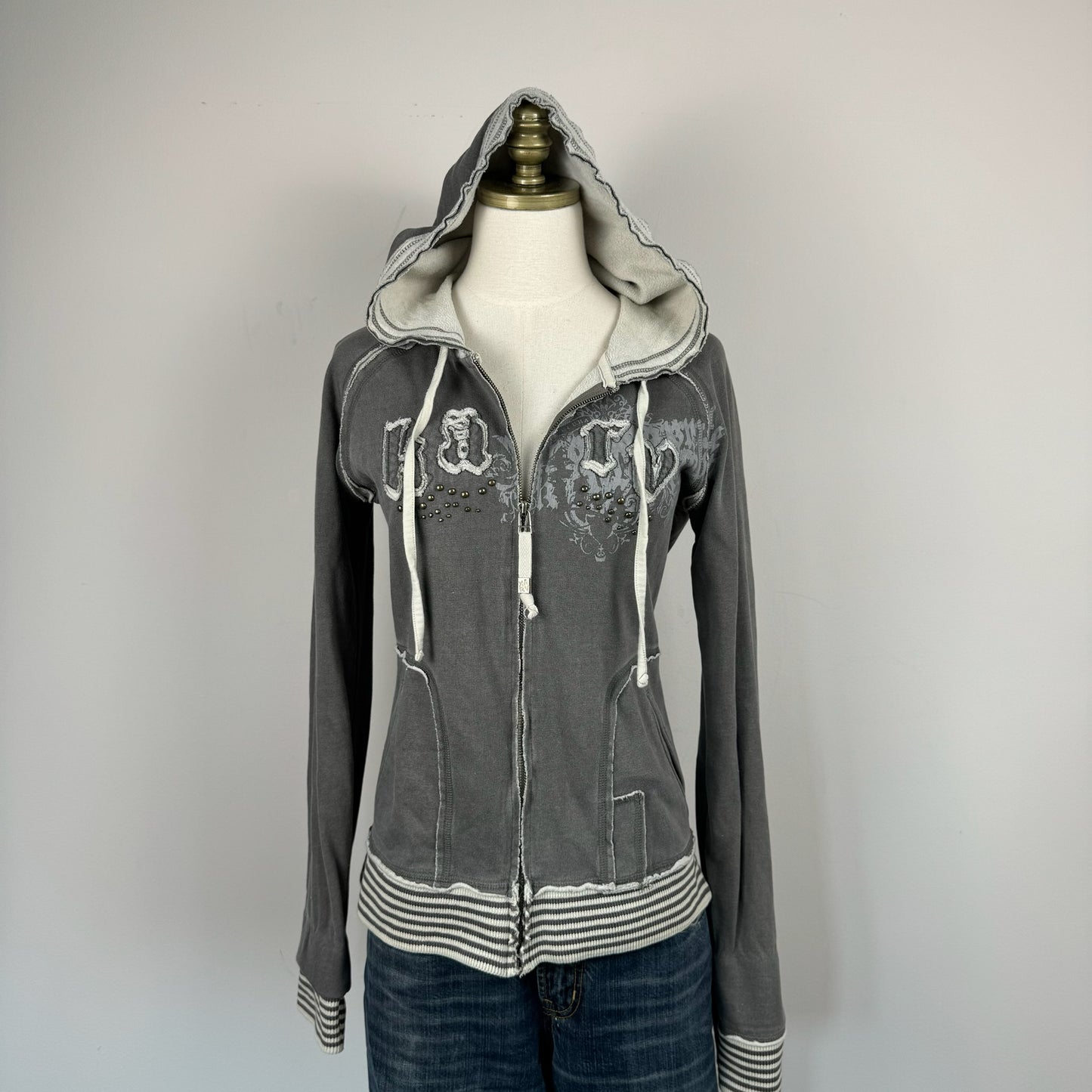 Y2K Grunge Zip Up Sweater