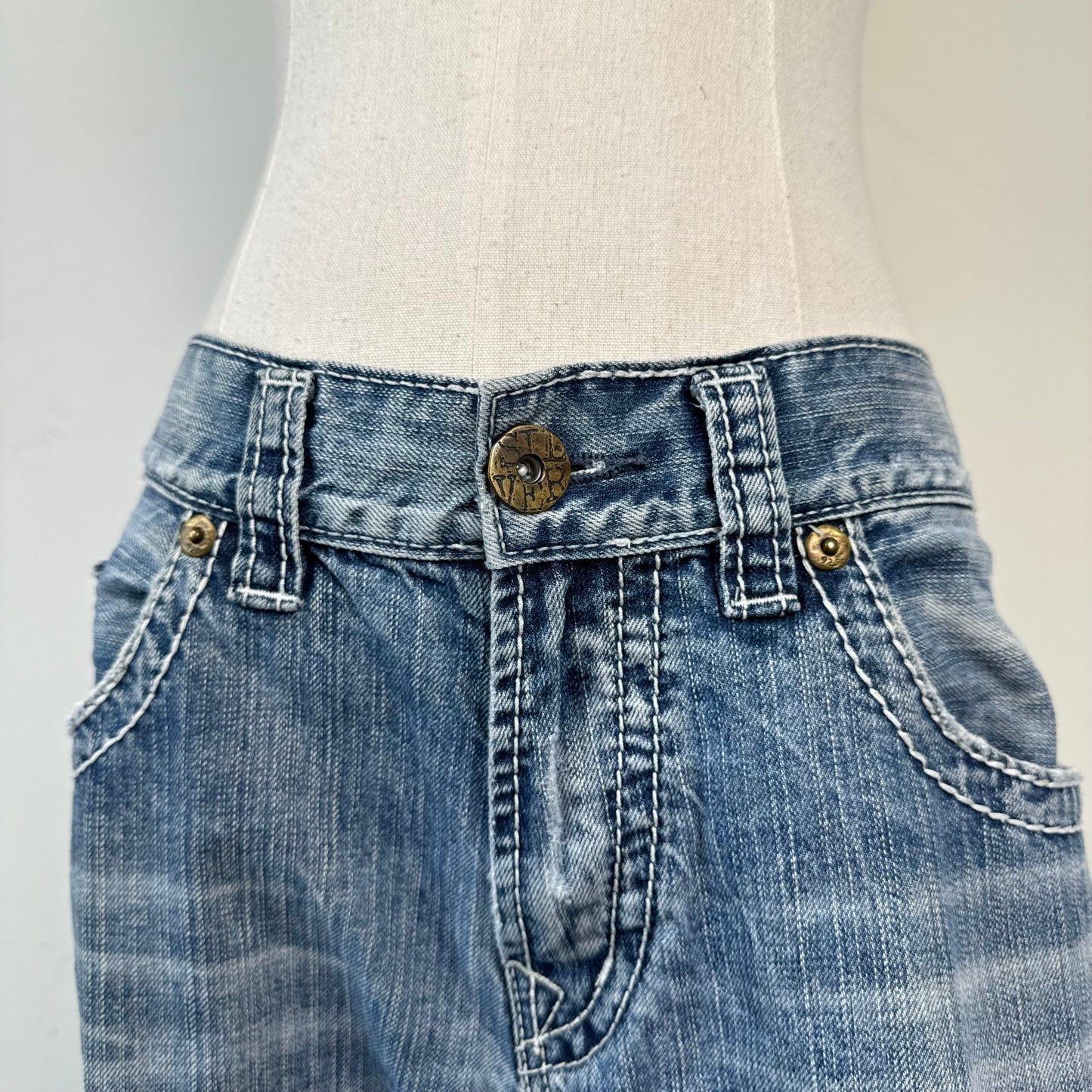 Silver Faded Low Rise Straight Cut Distressed Jeans