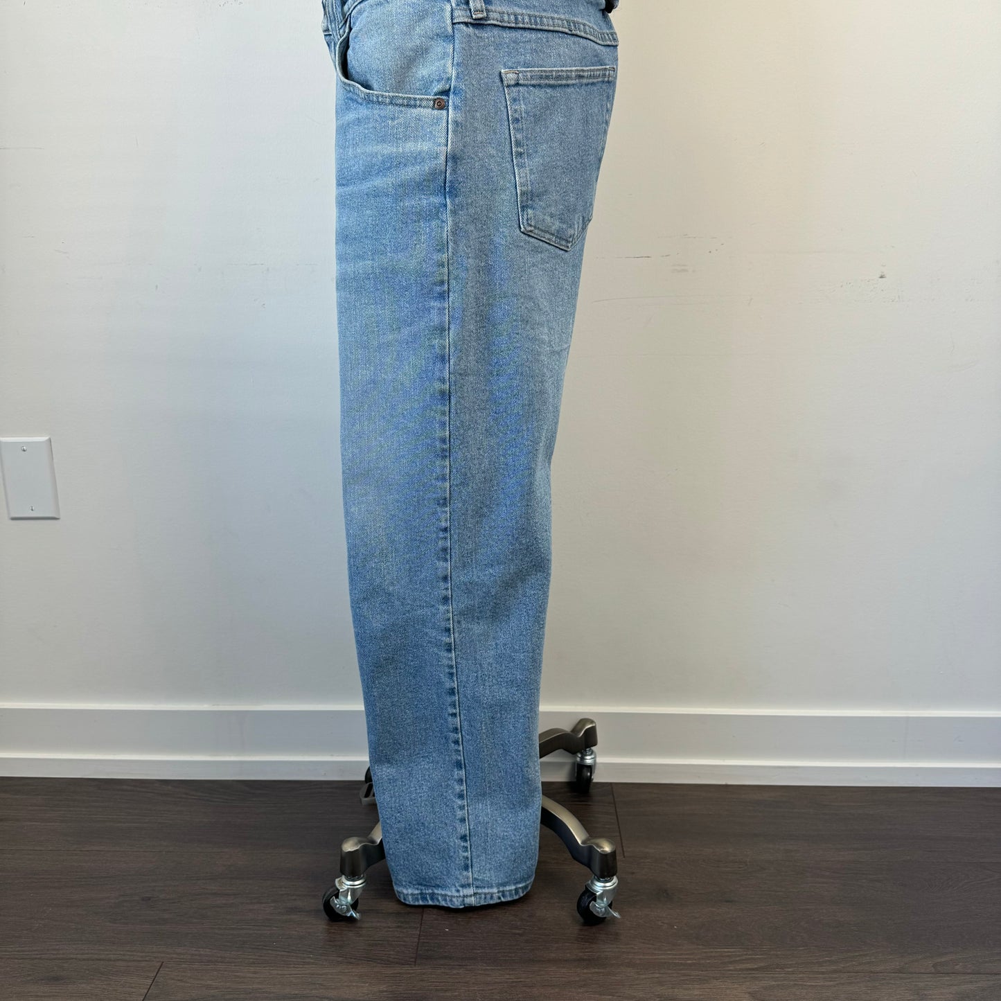 Wrangler Low Rise Baggy Jeans