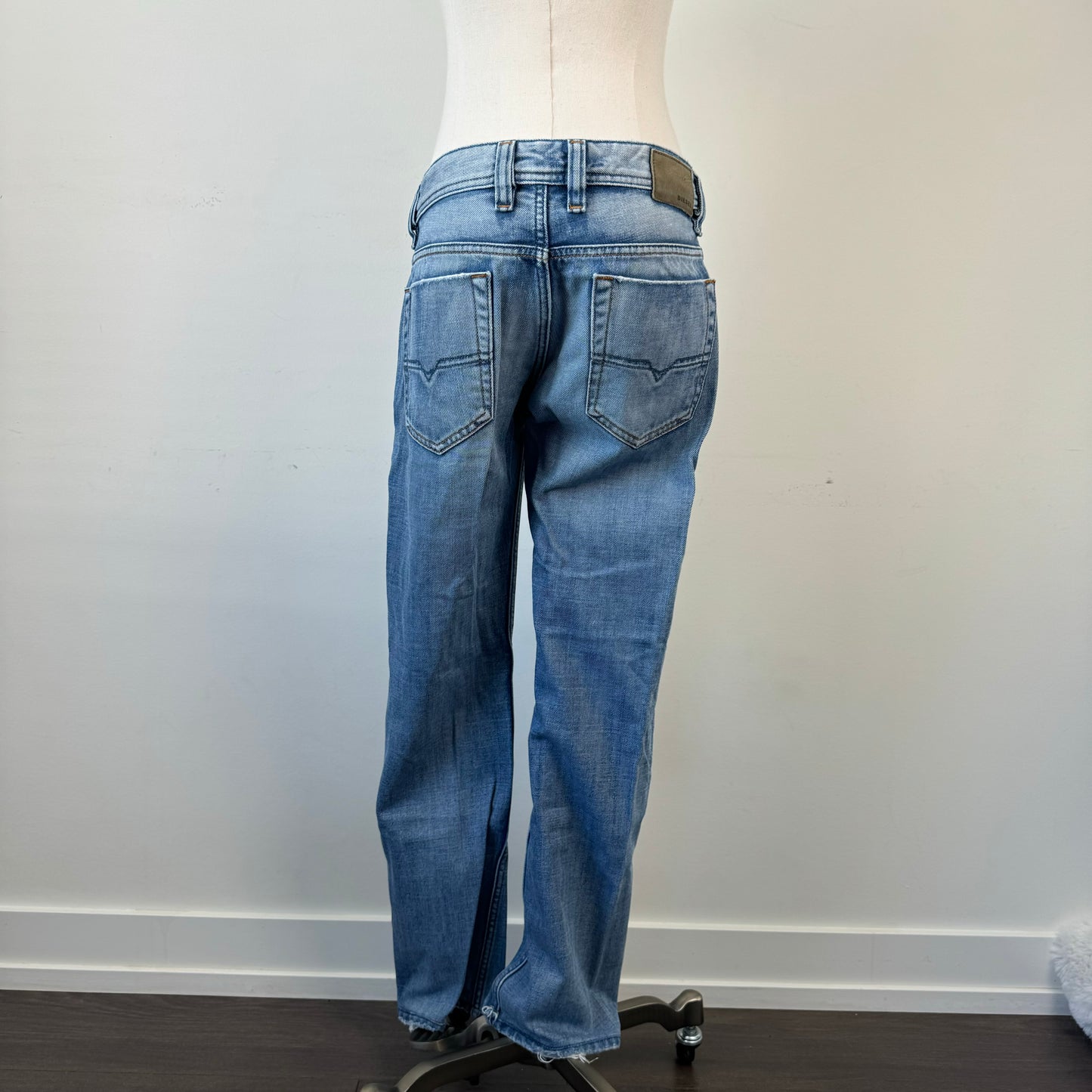 Diesel Slim Straight Viker-R Jeans