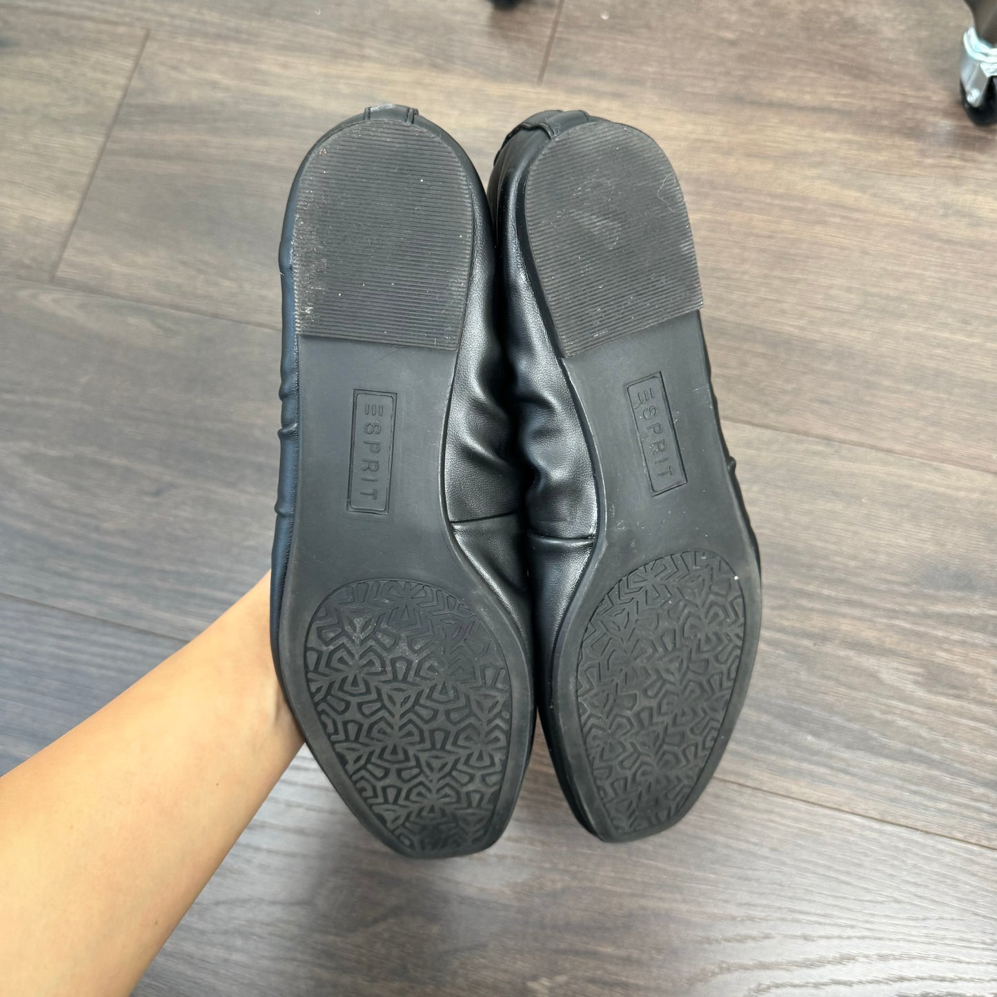 Black Ballet Flats with Bow (US7)