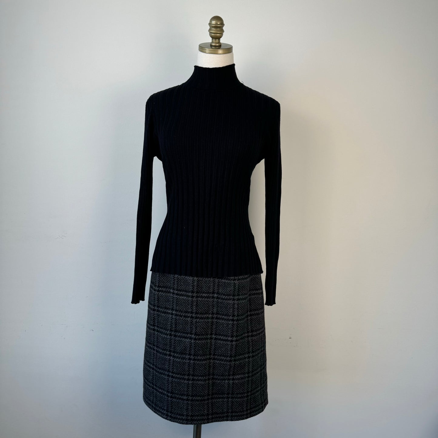 Black Fitted Ribbed Turtleneck Long Sleeve Top