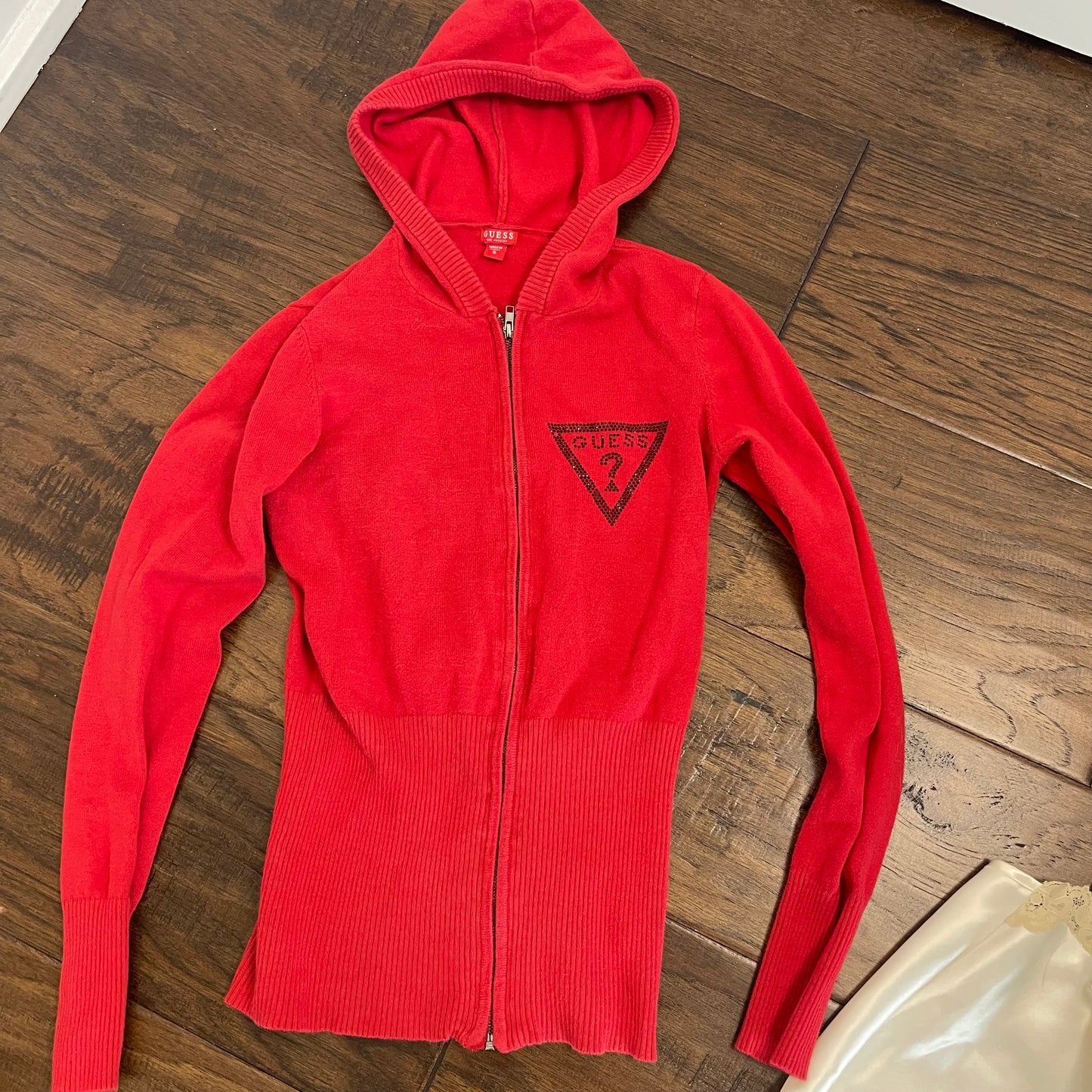 Y2K Red Guess Fitted Zip Sweater