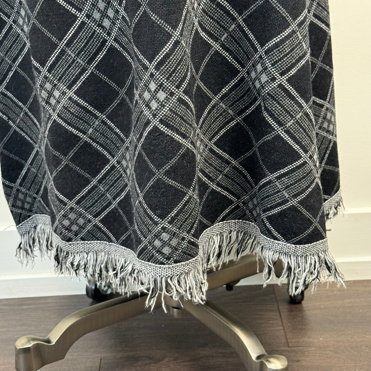 Grey Plaid Knit Midi Skirt