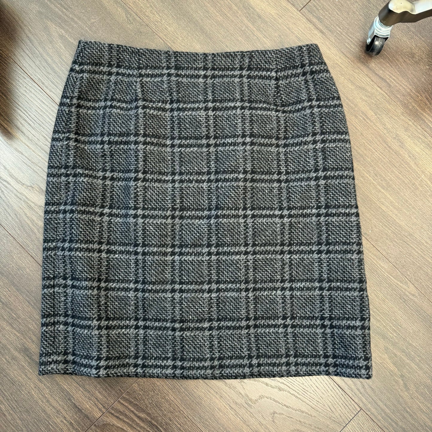 Dark Grey Plaid Midi Skirt