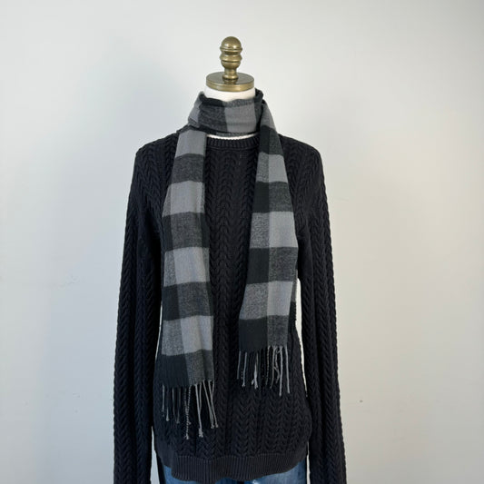 Checked Plaid Knit Scarf