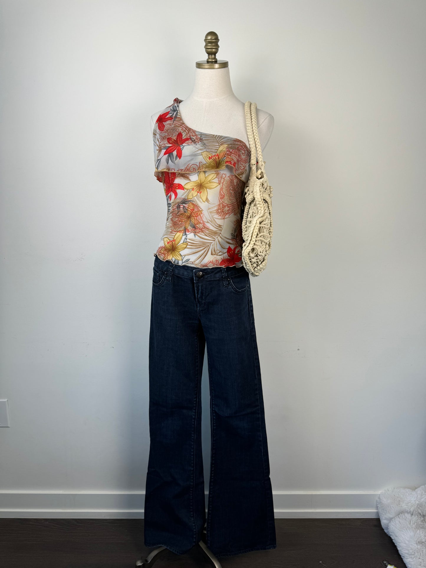 Vintage One Shoulder Floral Print Top