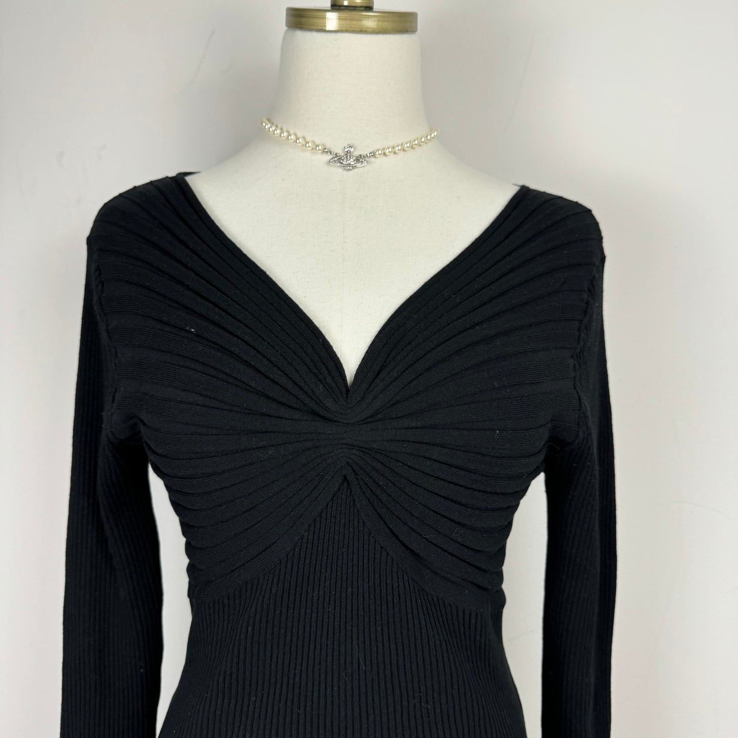 Black Ribbed Knit Fitted Top