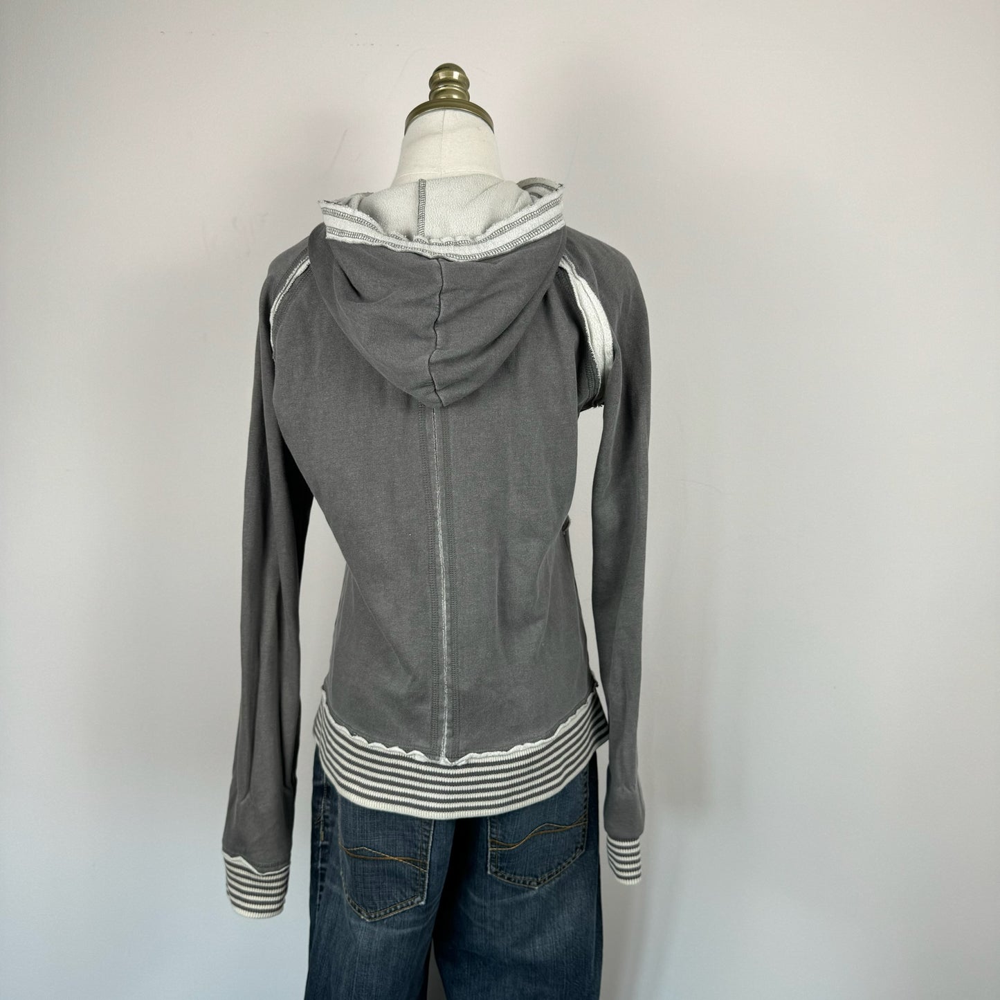 Y2K Grunge Zip Up Sweater