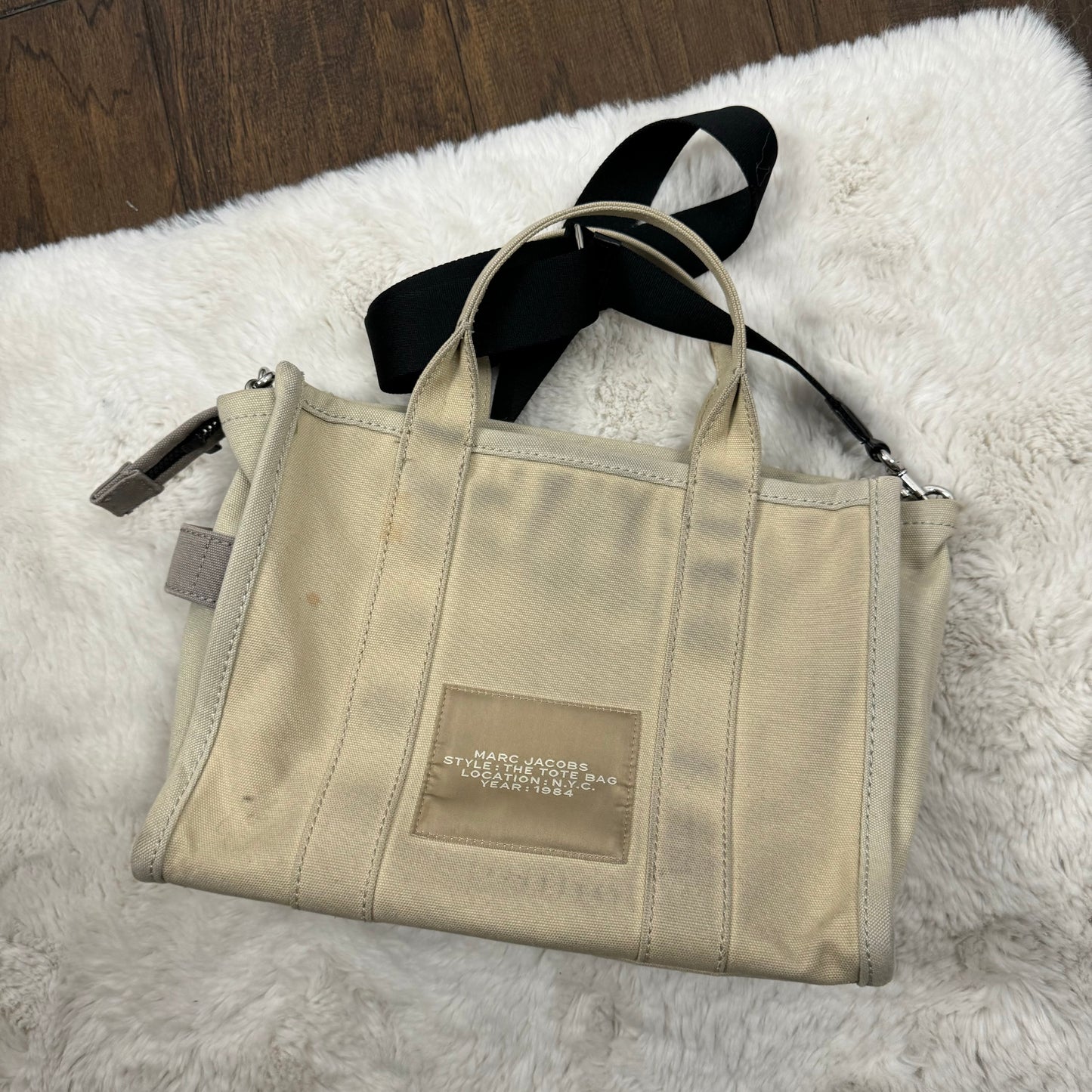 Marc Jacobs Beige 'The Tote' Bag