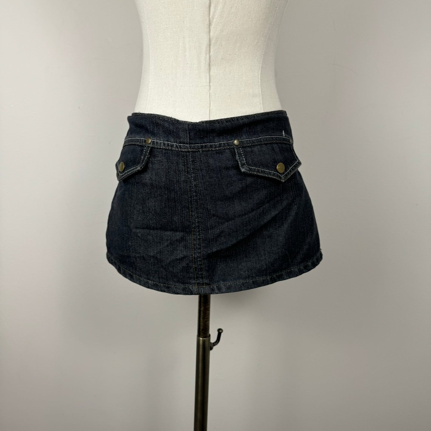 Vintage Y2K Dark Wash Denim Mini Skirt