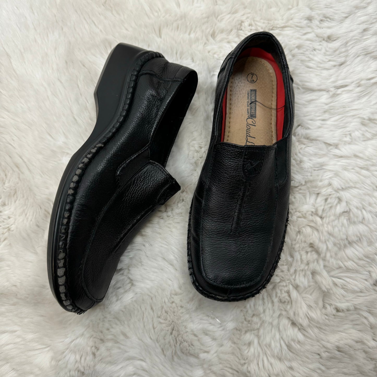 Vintage Black Leather Loafers (US 7)