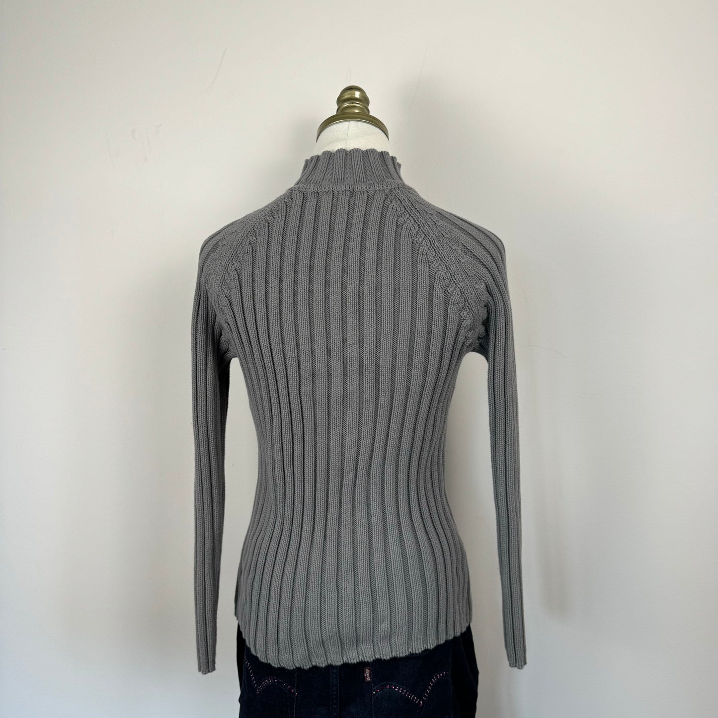 Vintage Grey Fitted Cable Knit Sweater