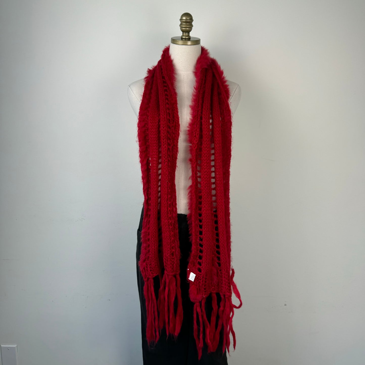 Red Cable Knit Fur Trim Scarf