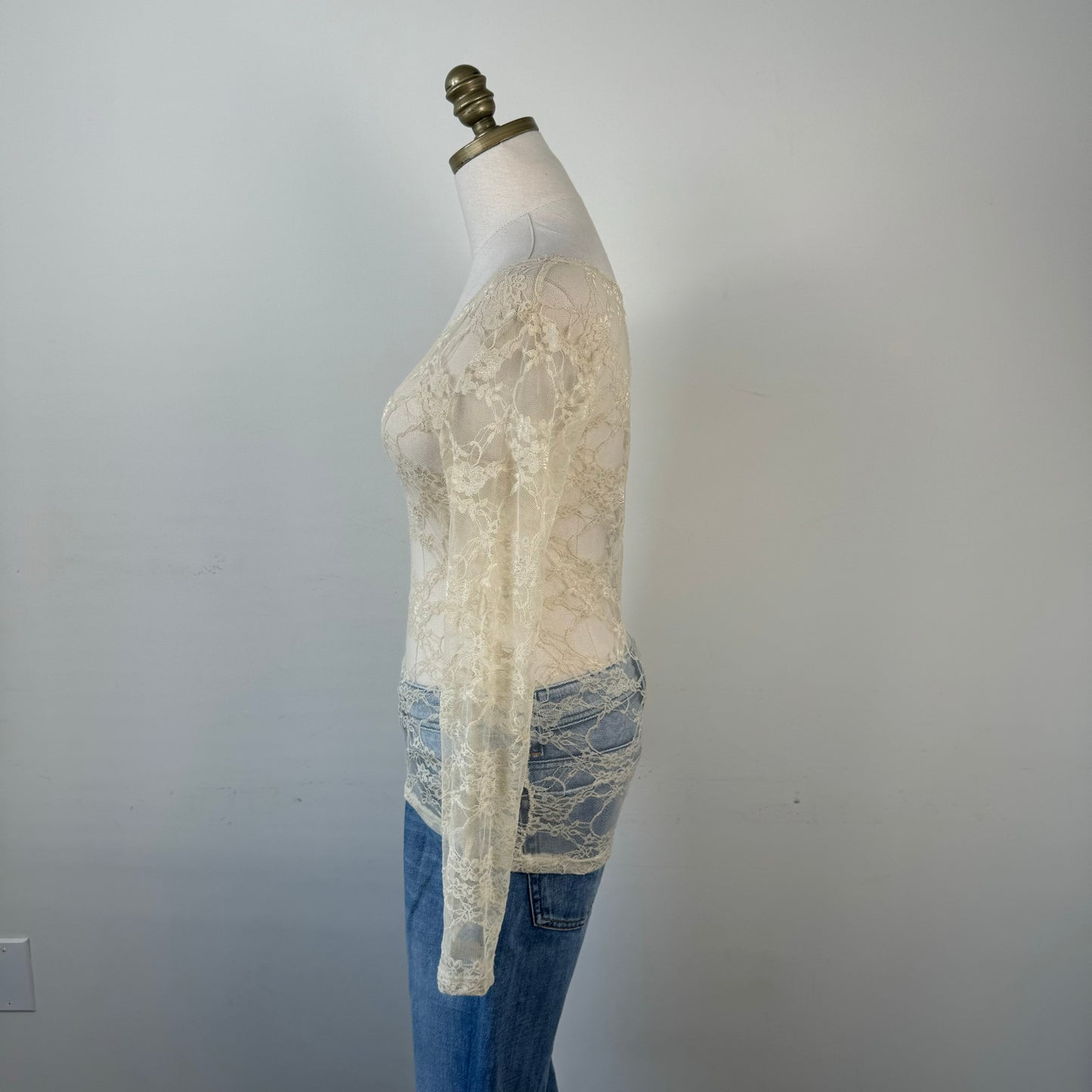 Wet Seal Cream Lace Long Sleeve Top