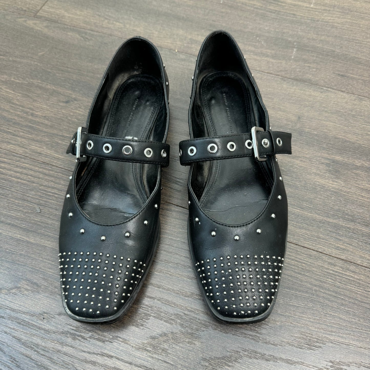 Black Studded Ballet Flats (US8-8.5)