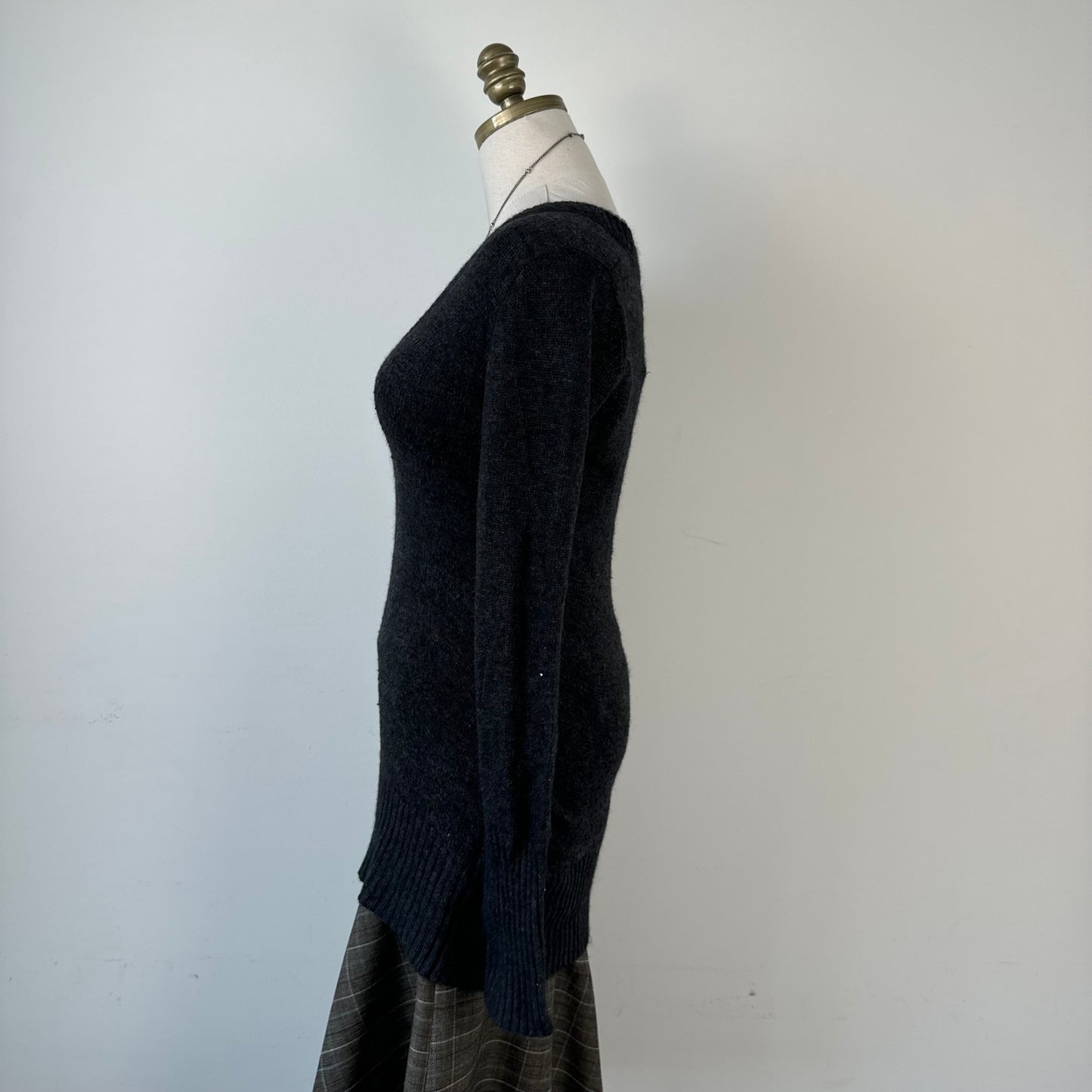 Costa Blanca Fitted Two-Tone Trim Sweater