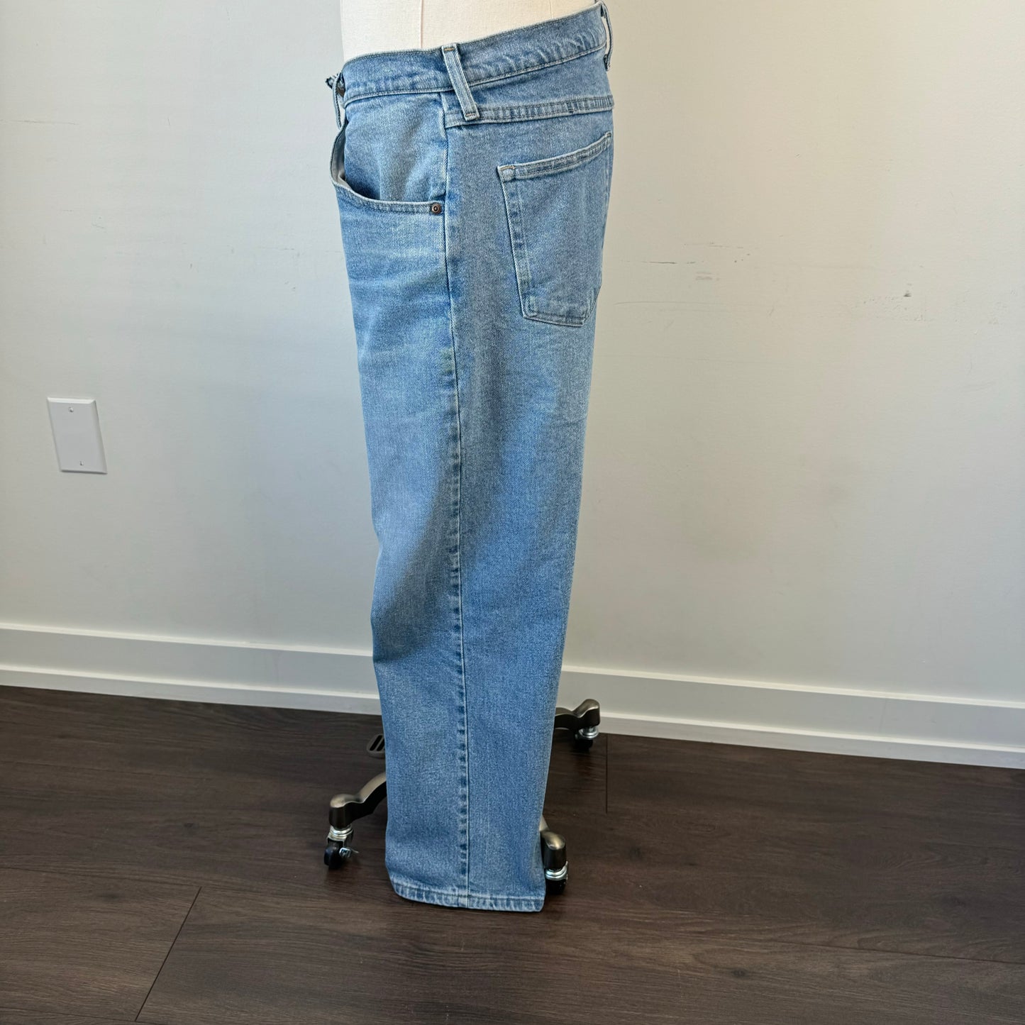 Wrangler Low Rise Baggy Jeans