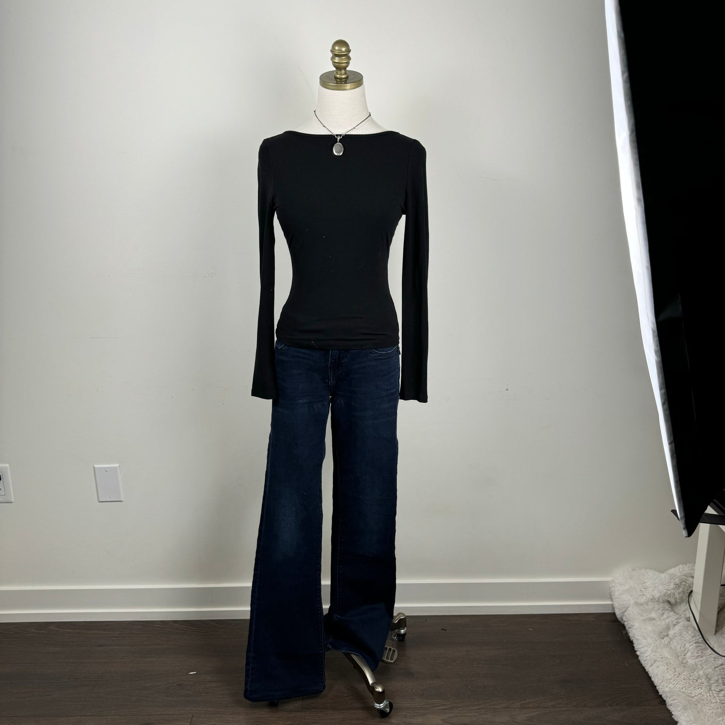 Black Fitted Backless White Bow Long Sleeve Top