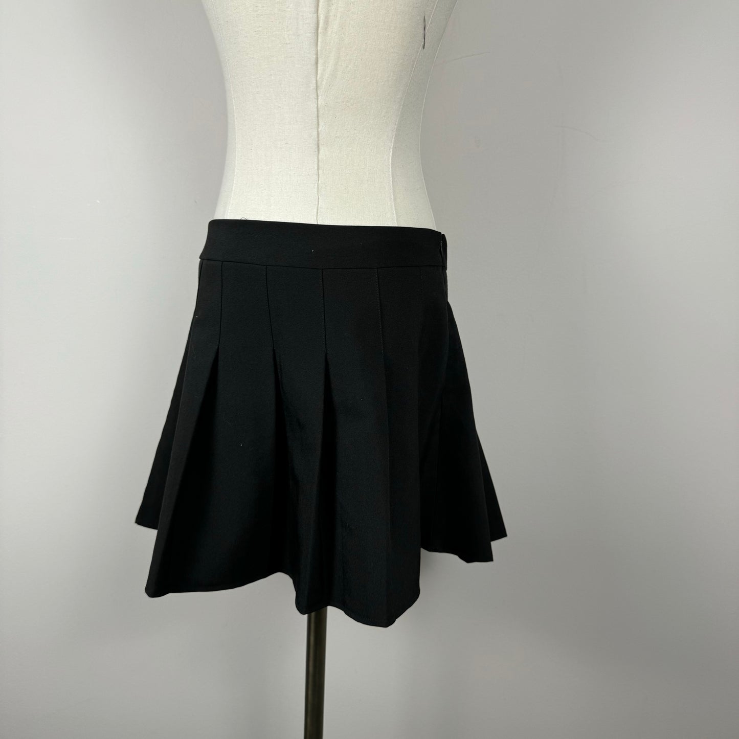 Black Pleated Mini Skirt