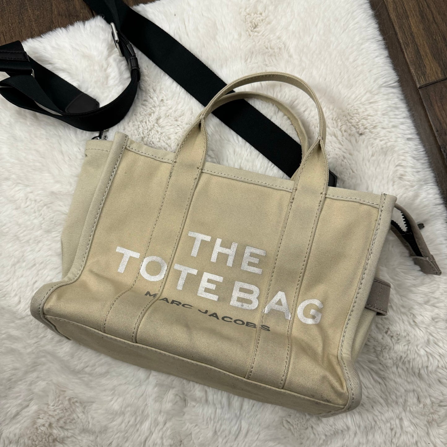 Marc Jacobs Beige 'The Tote' Bag