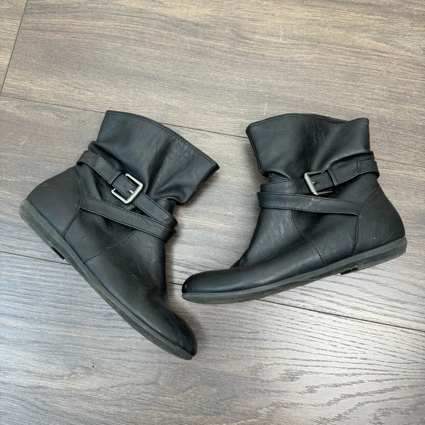 AE Black Leather Biker Boots (US7)